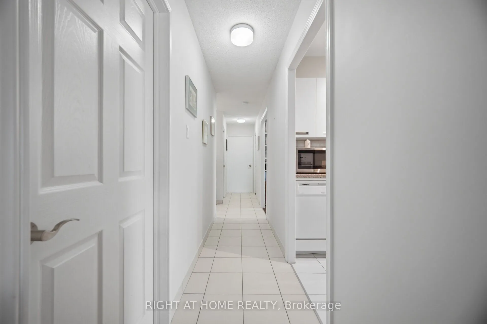 1580 Mississauga Valley Boulevard #301