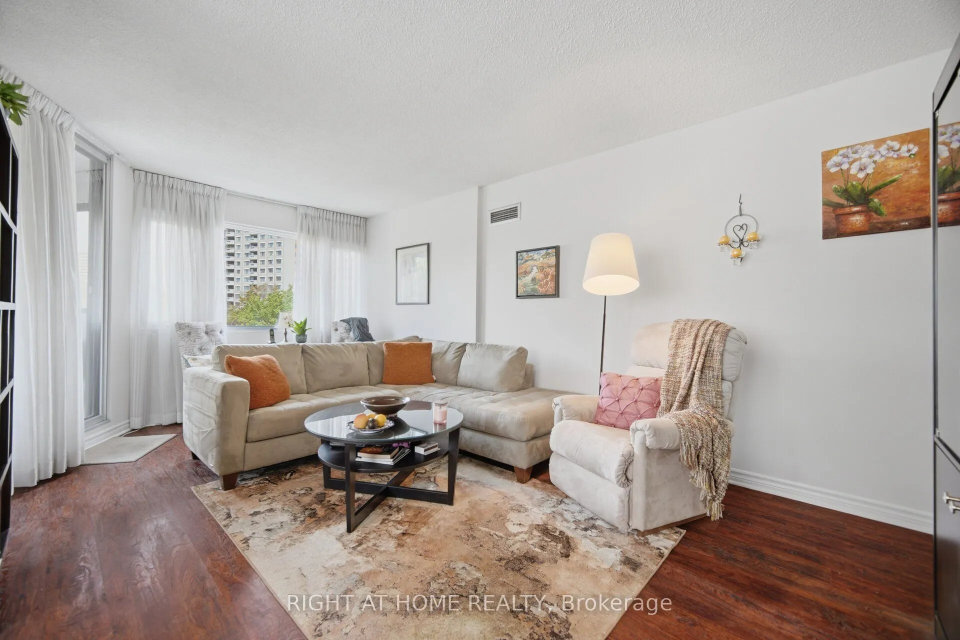 1580 Mississauga Valley Boulevard #301