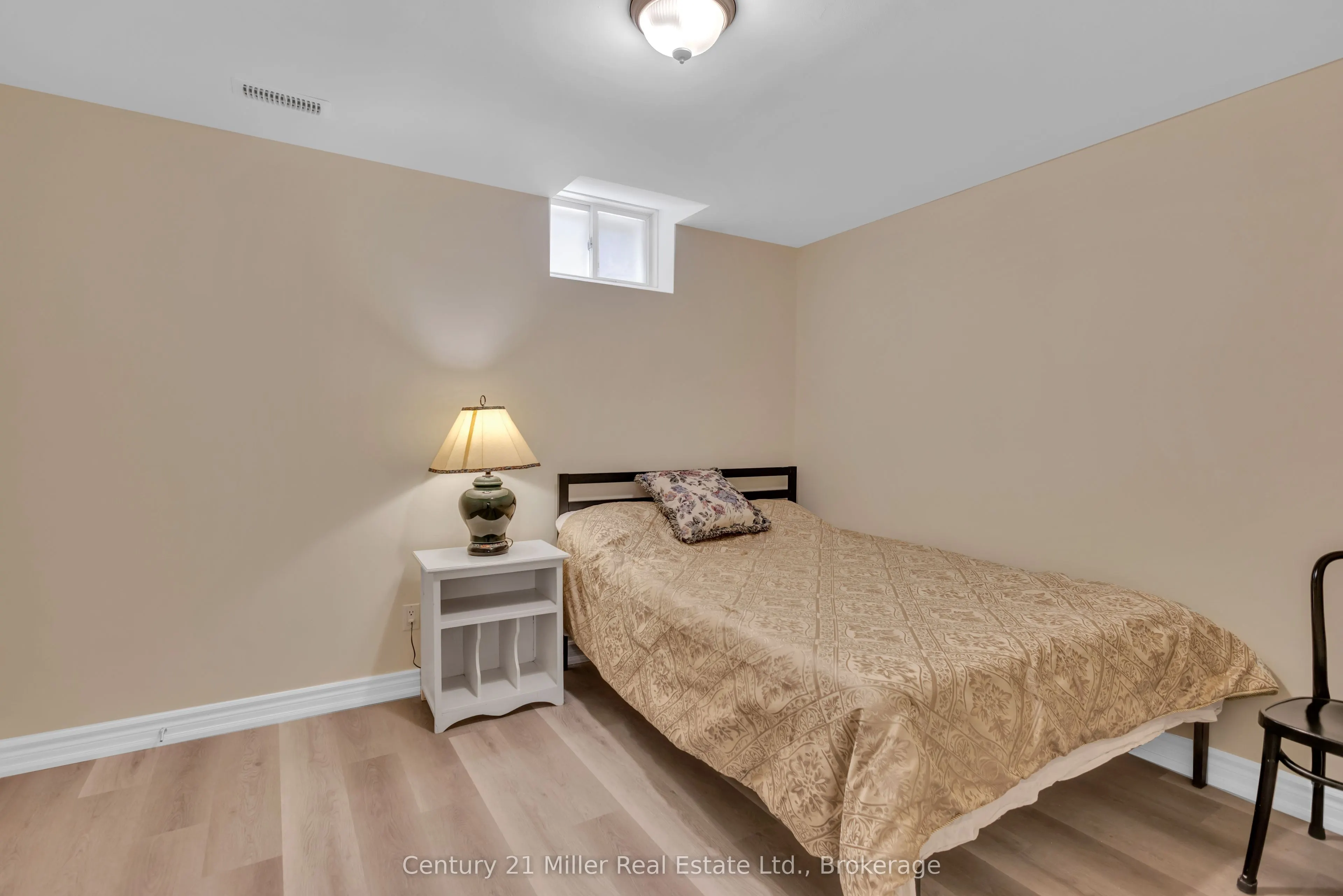 2241 Adirondak Trail
