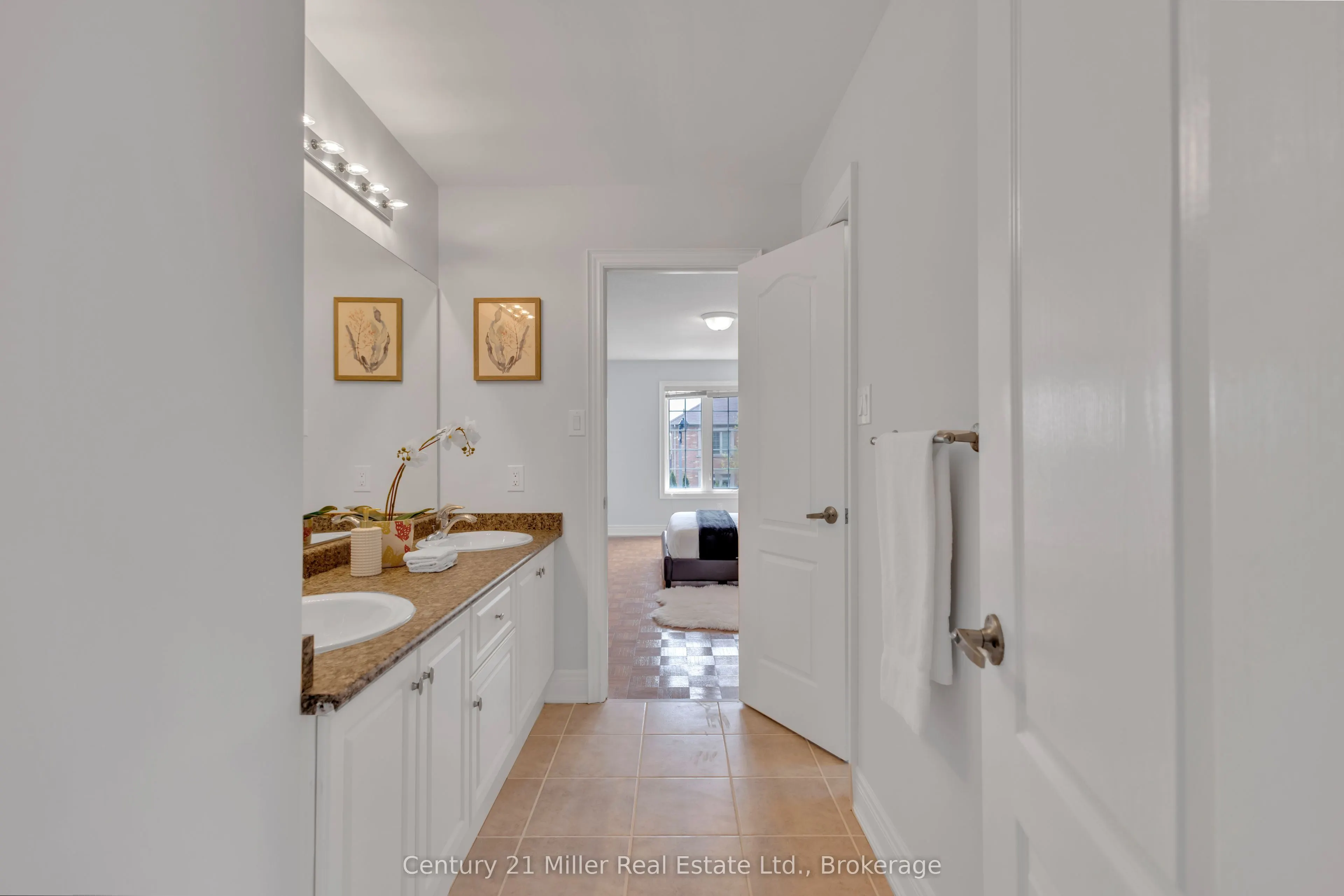 2241 Adirondak Trail