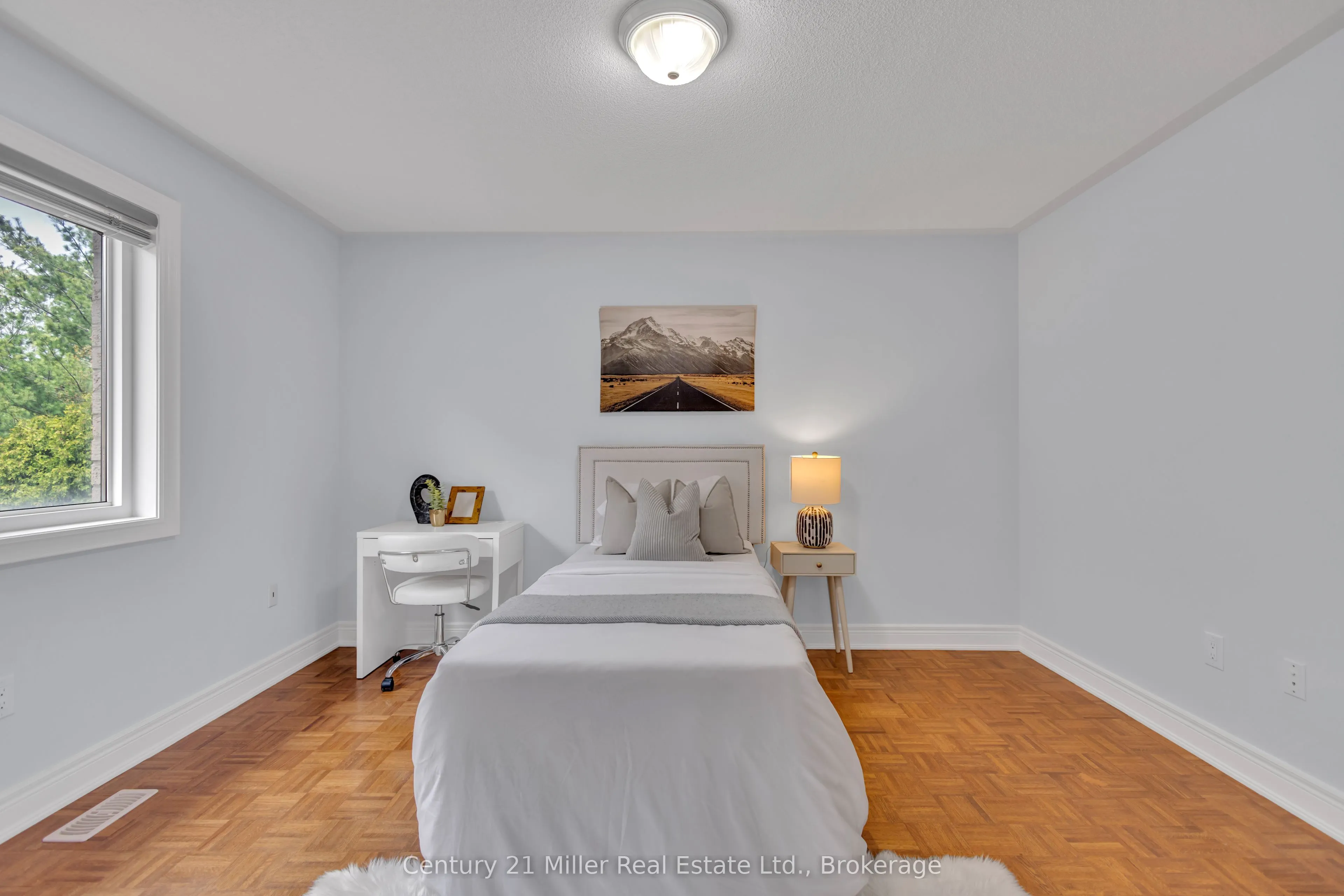 2241 Adirondak Trail