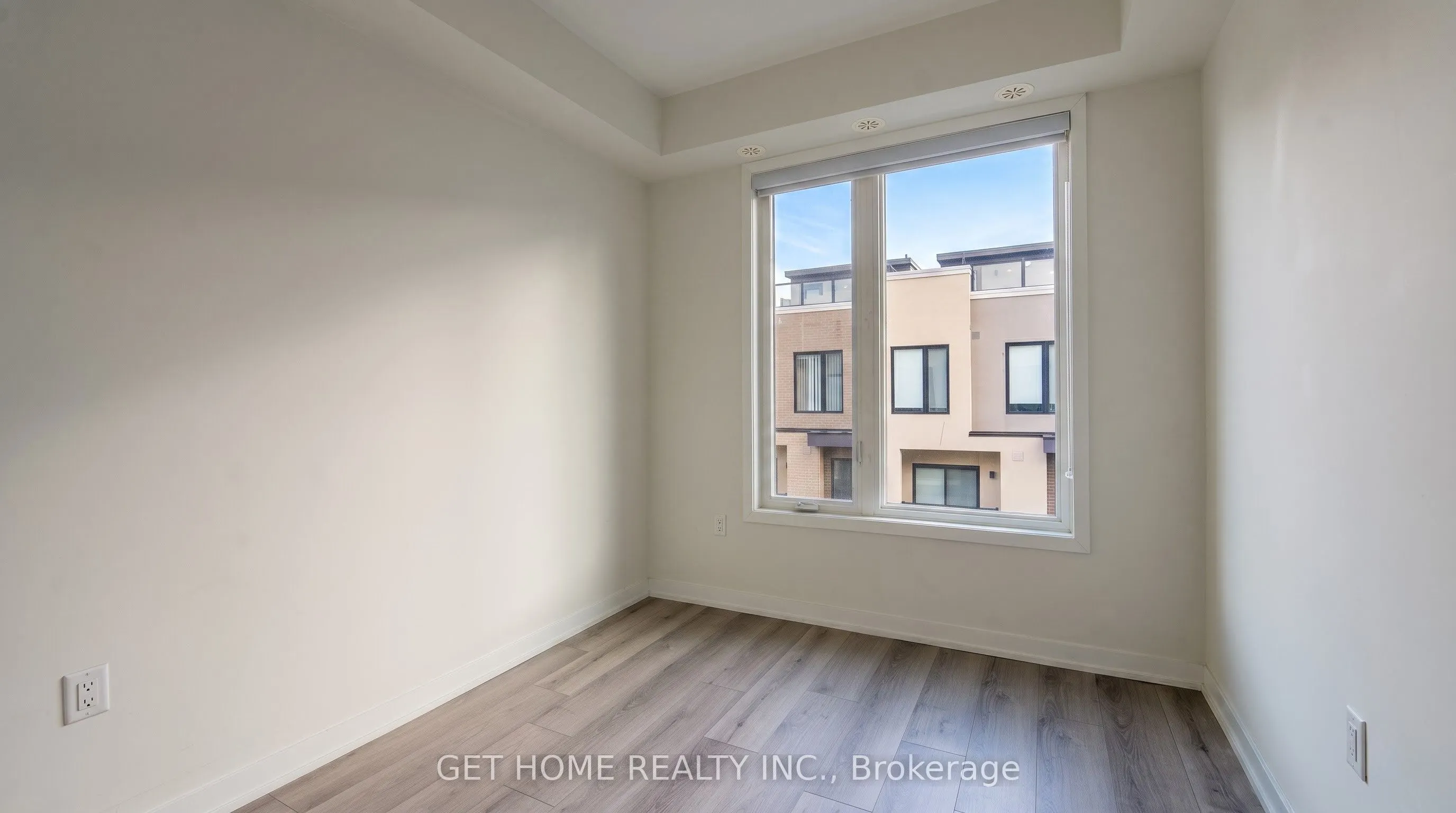 3415 Ridgeway Drive #5