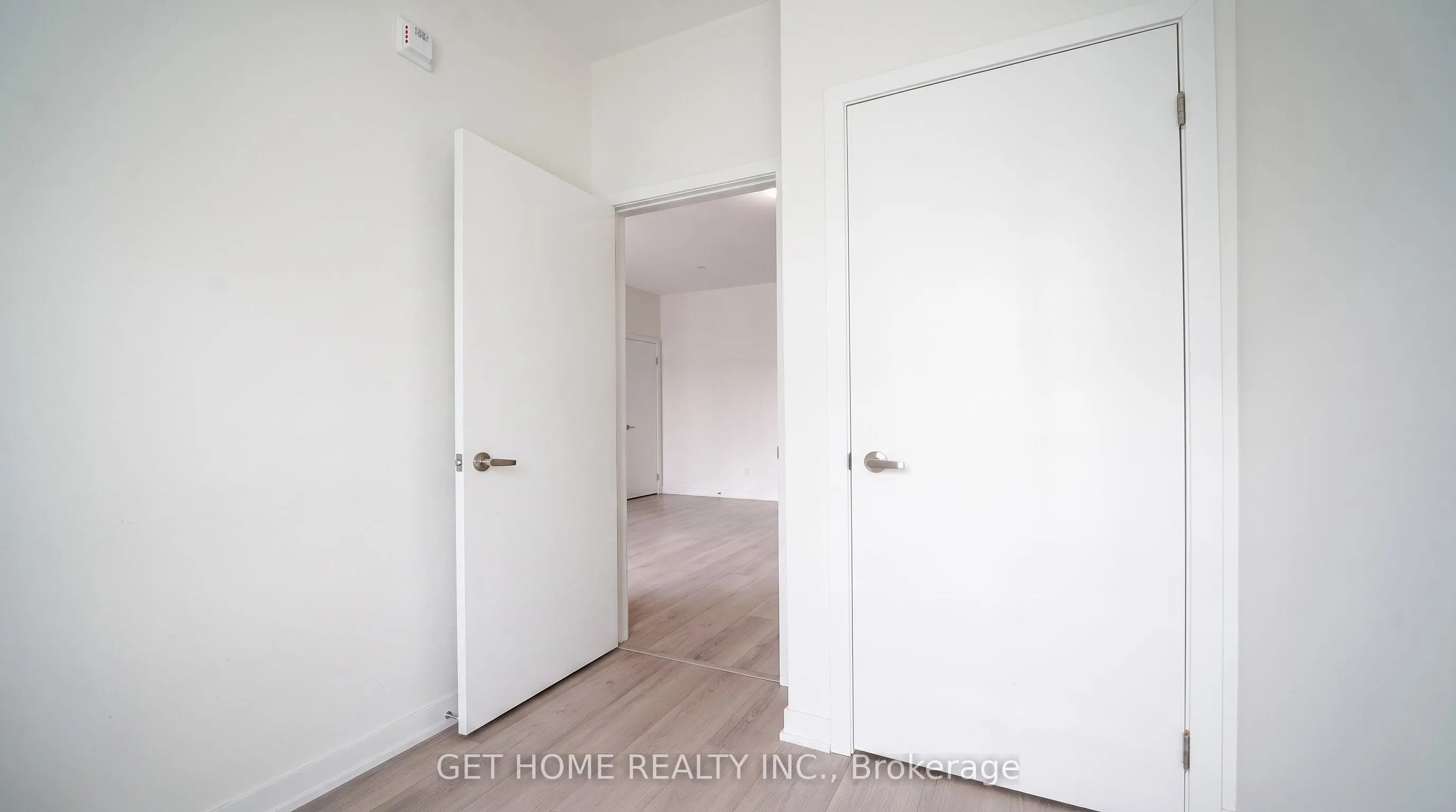 3415 Ridgeway Drive #5
