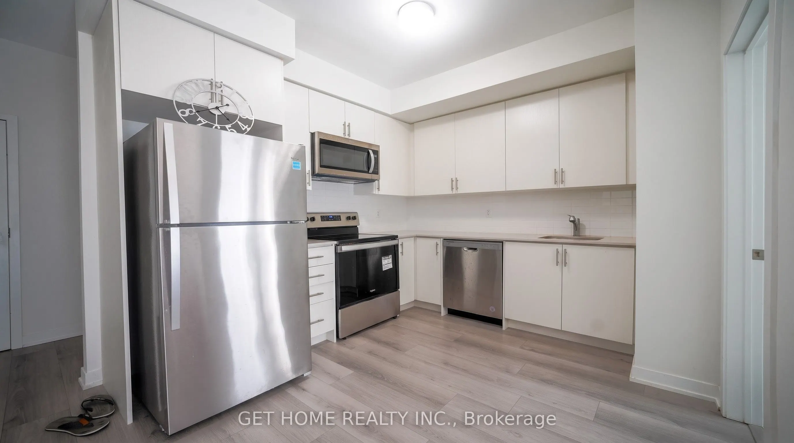 3415 Ridgeway Drive #5