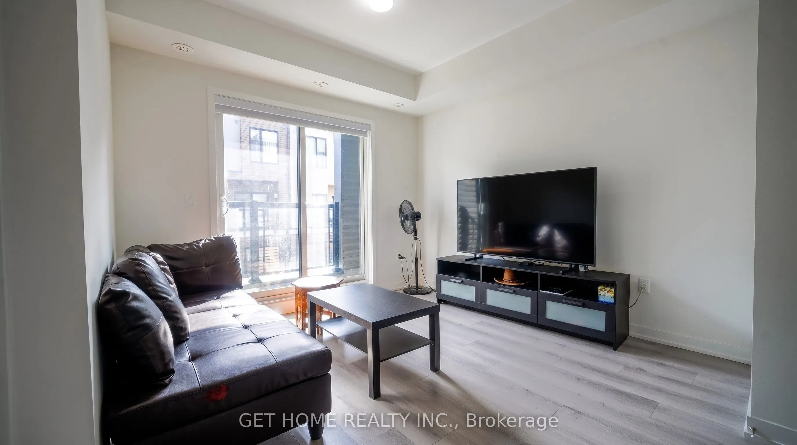 3415 Ridgeway Drive #5