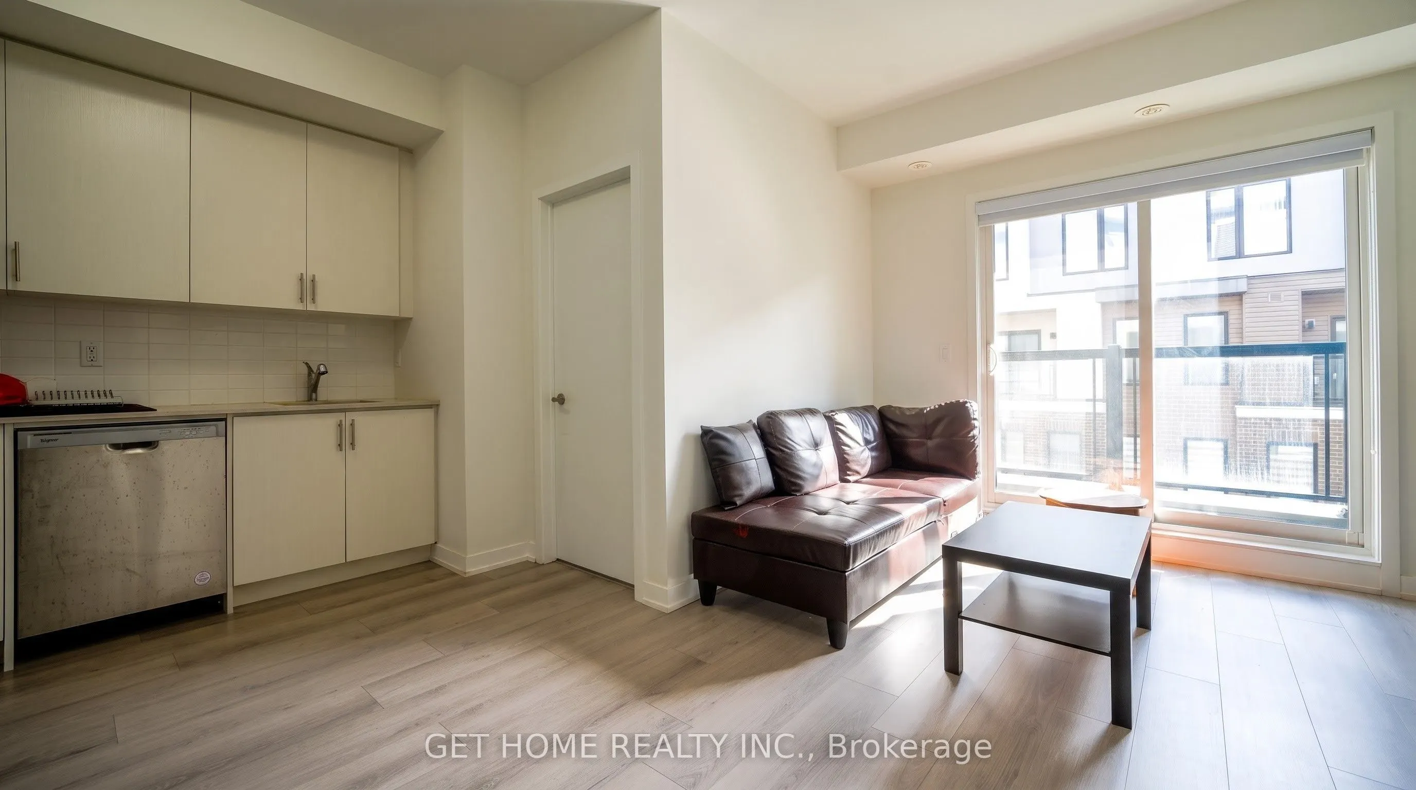 3415 Ridgeway Drive #5