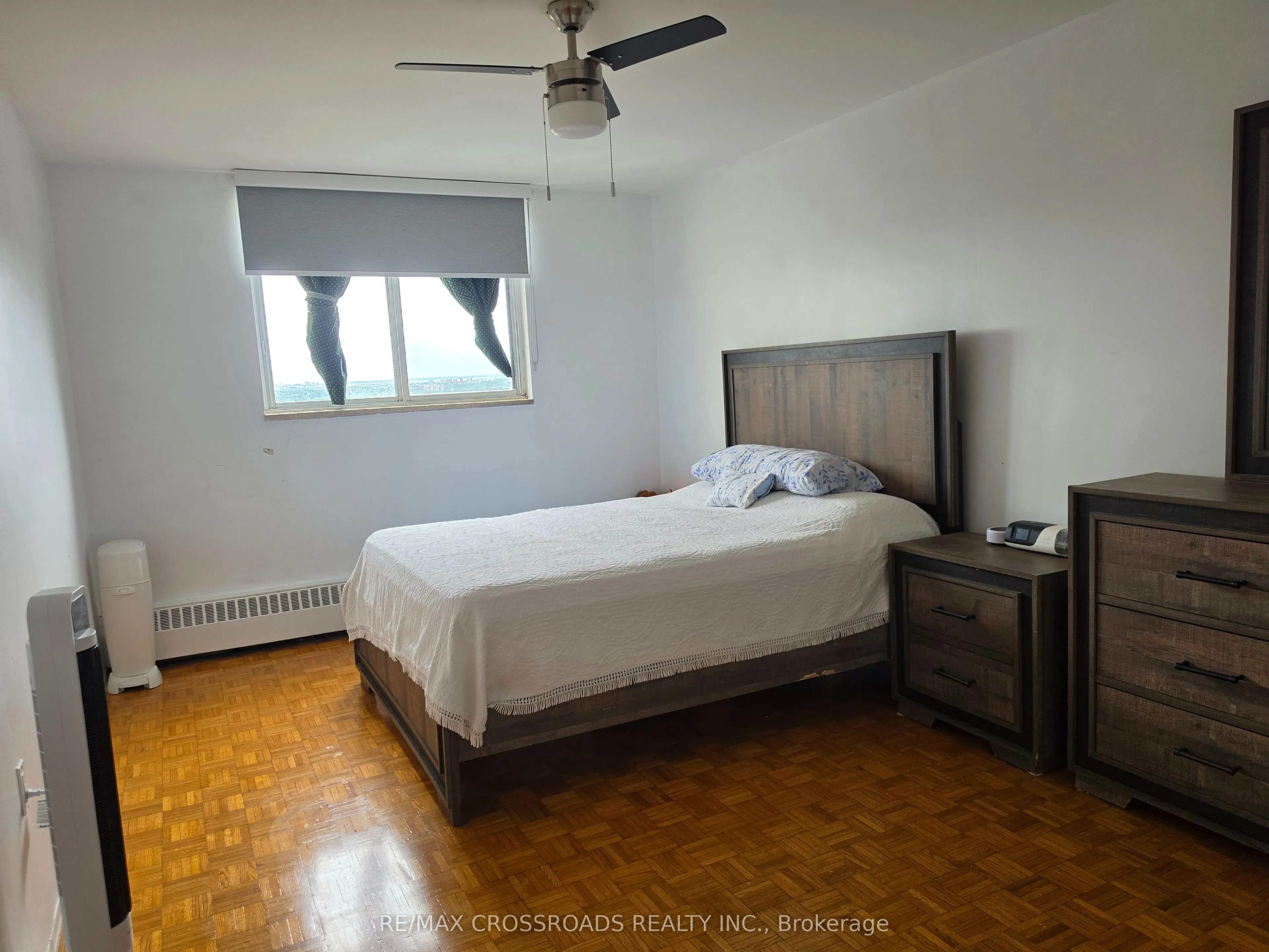 5 Frith Road #1004