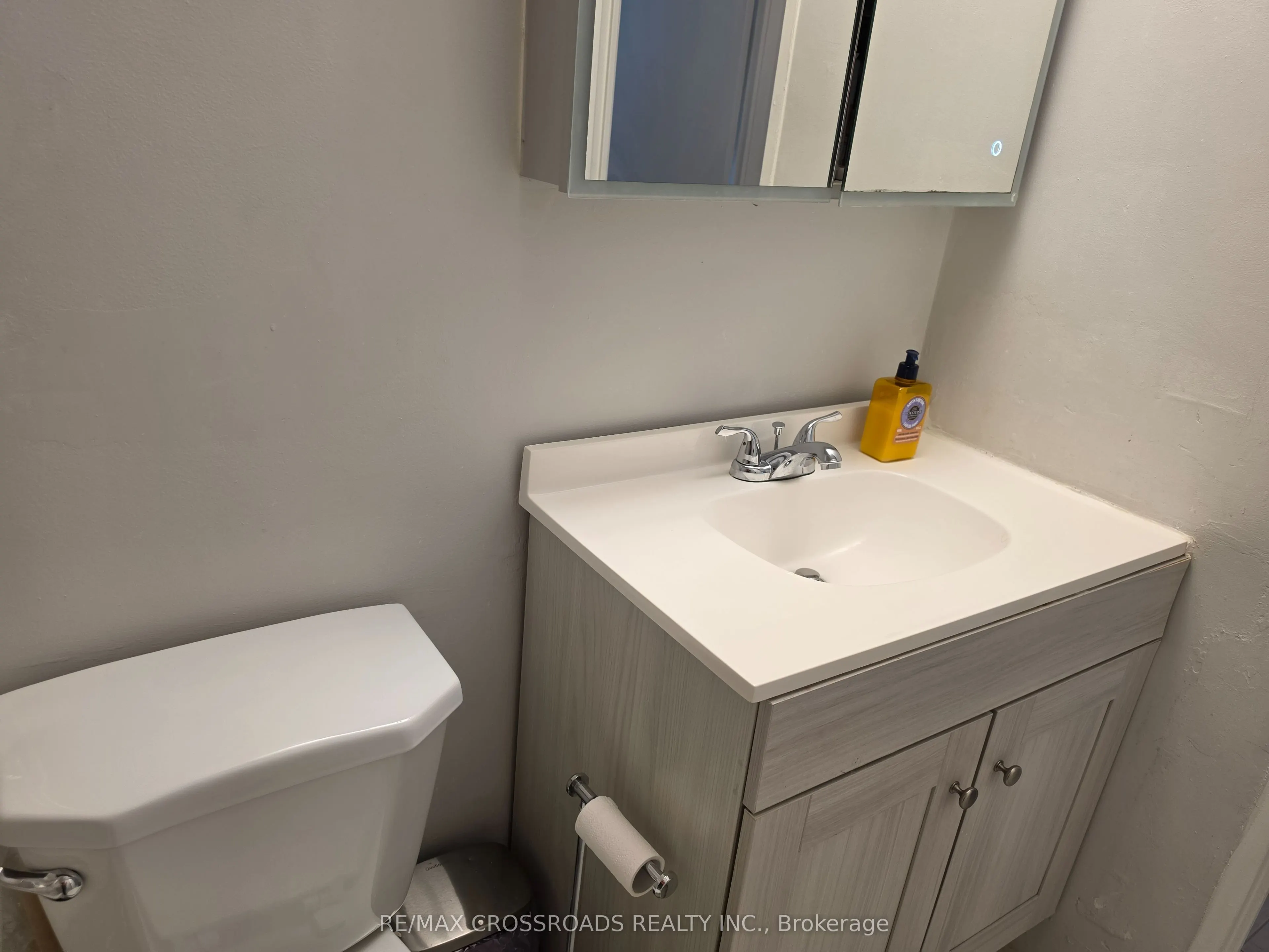 5 Frith Road #1004