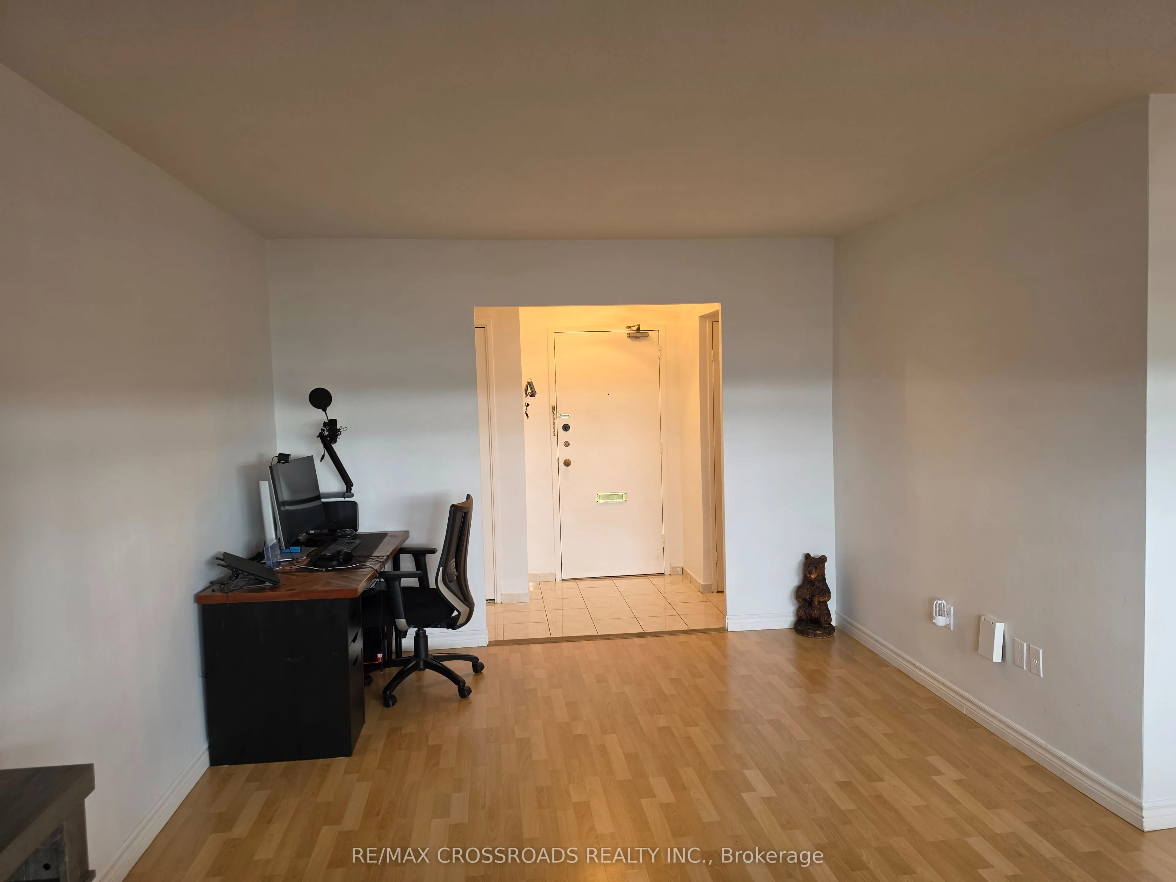 5 Frith Road #1004