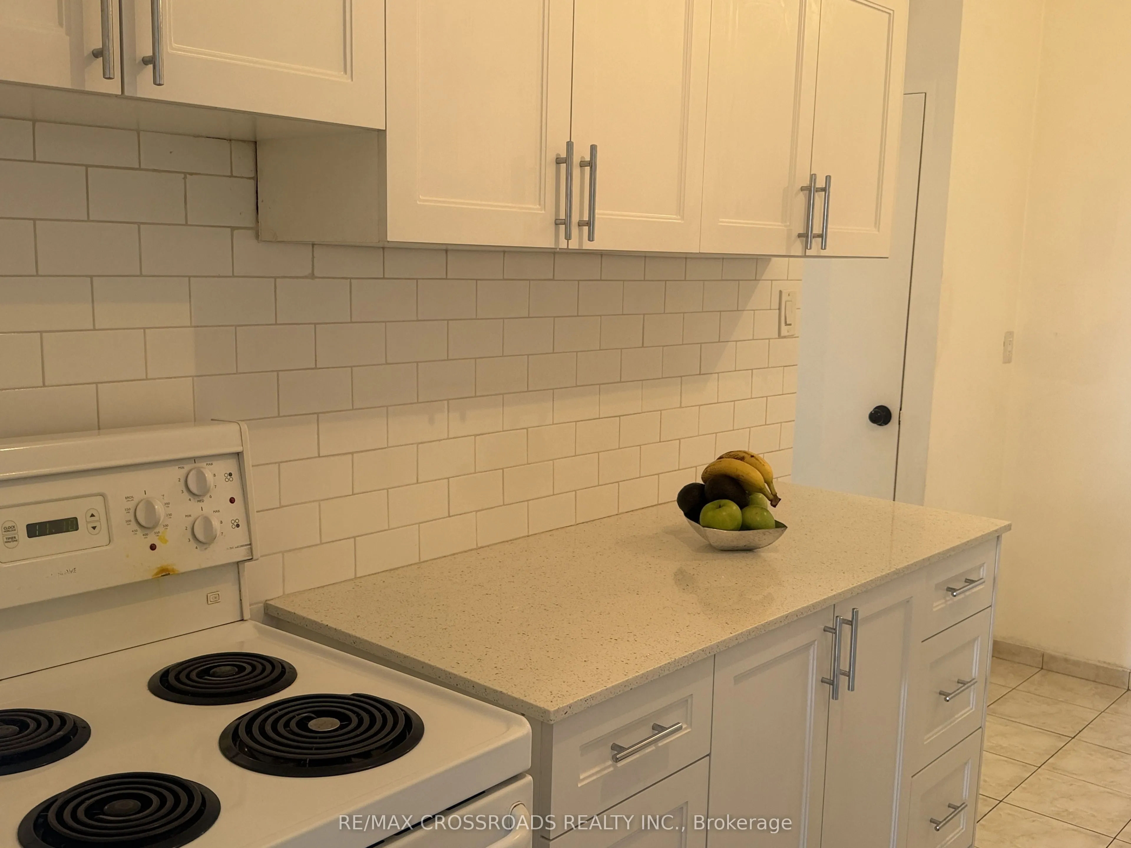 5 Frith Road #1004