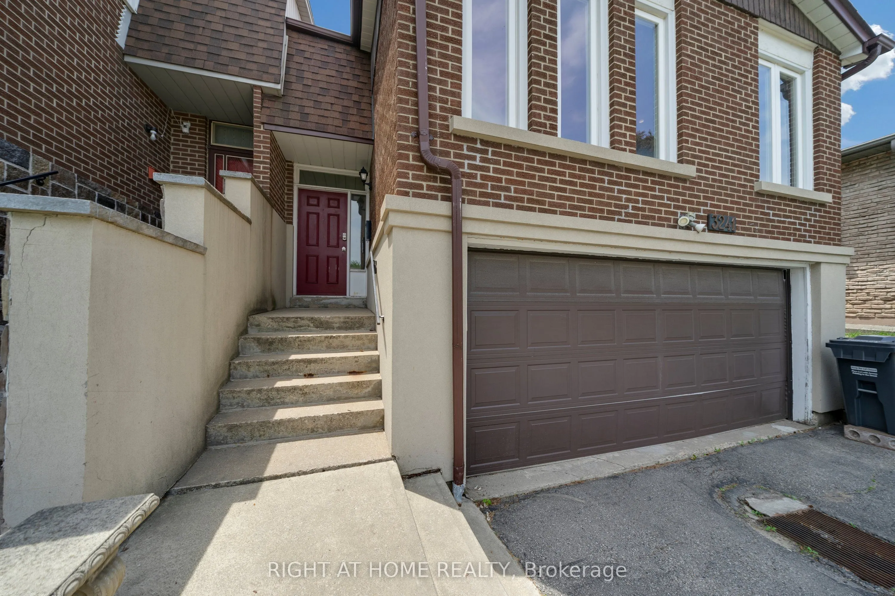 3241 Mccarthy Court