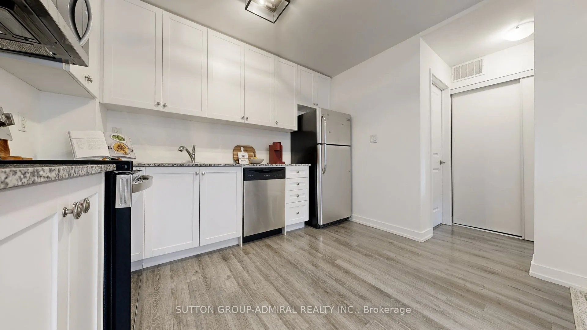 867 Wilson Avenue #1B