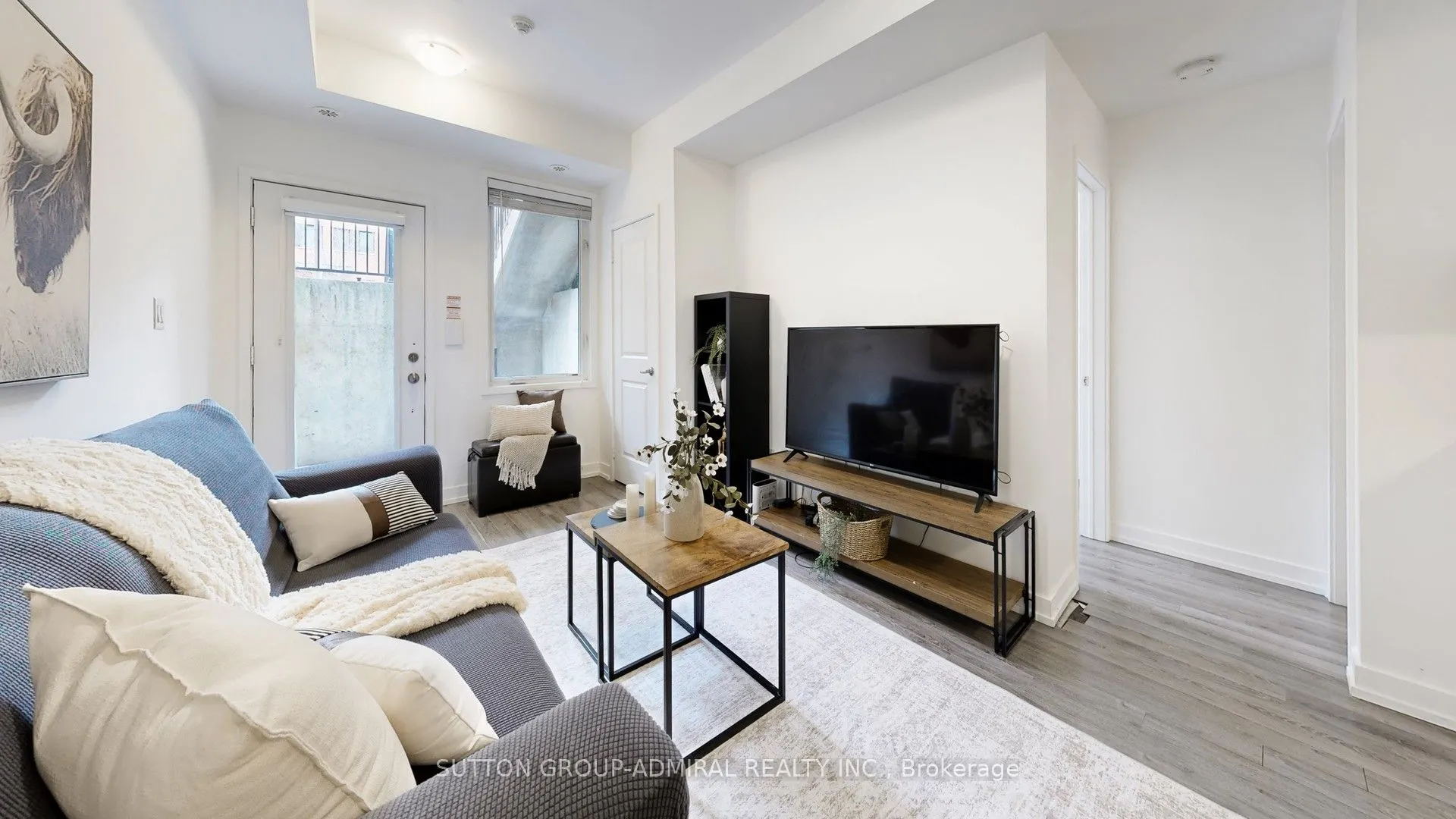 867 Wilson Avenue #1B