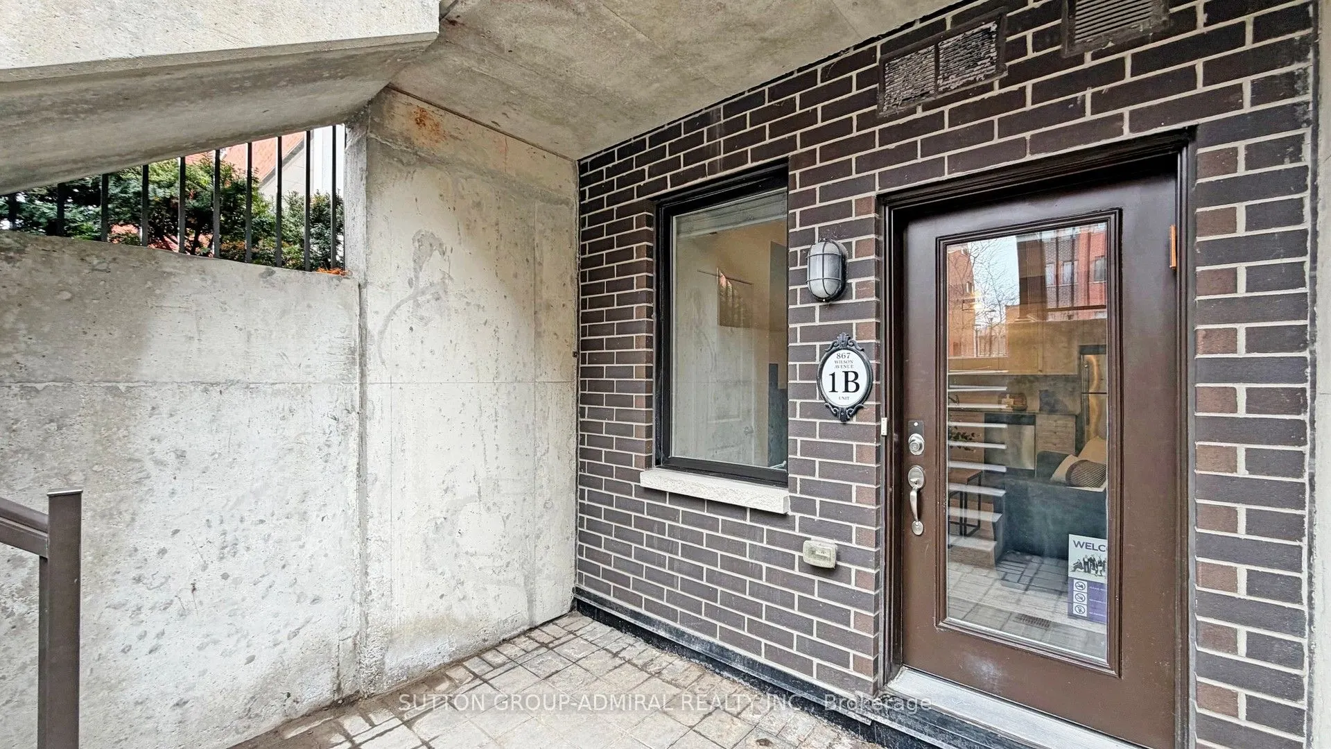 867 Wilson Avenue #1B
