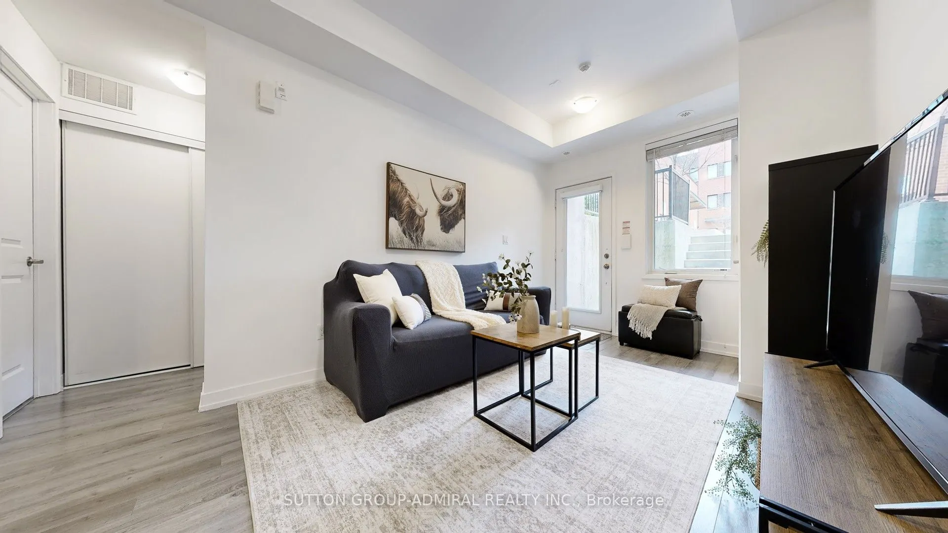 867 Wilson Avenue #1B