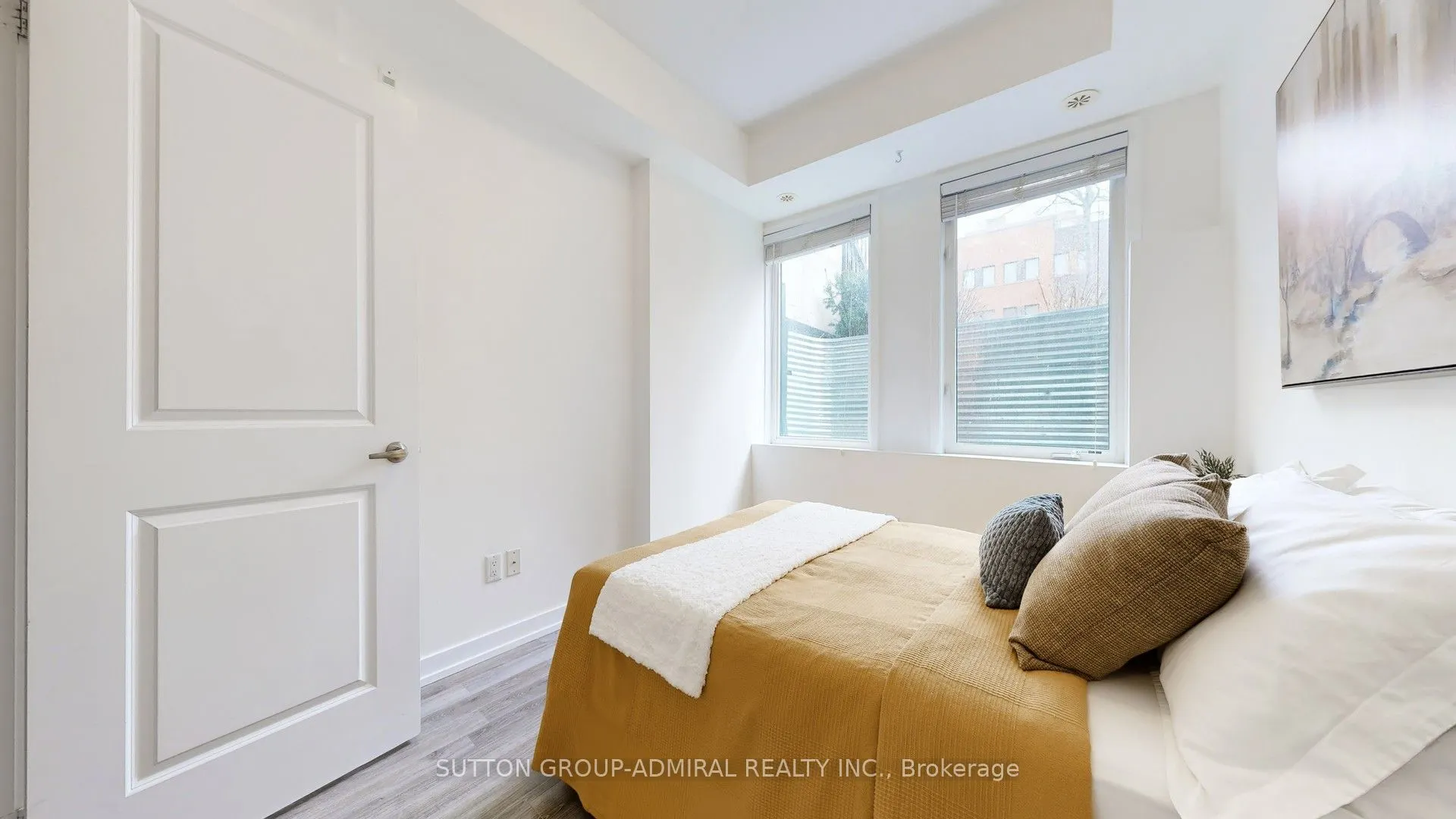 867 Wilson Avenue #1B