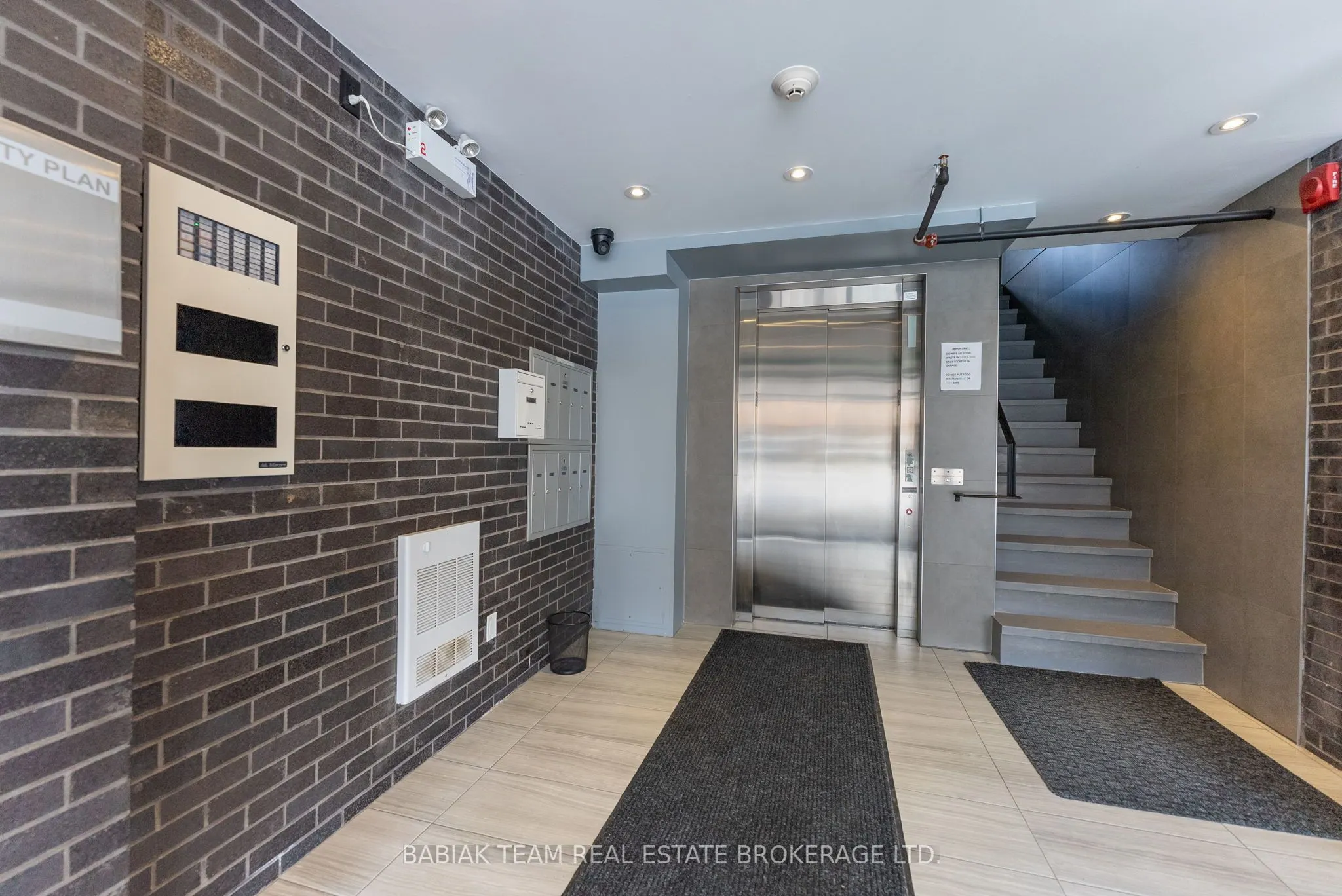 332 High Park Avenue #303