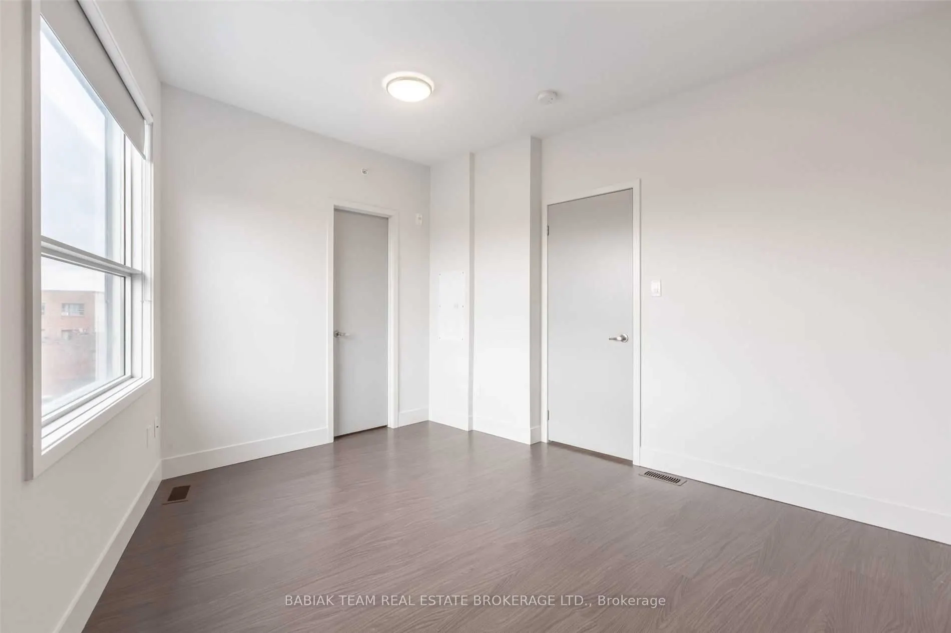 332 High Park Avenue #303