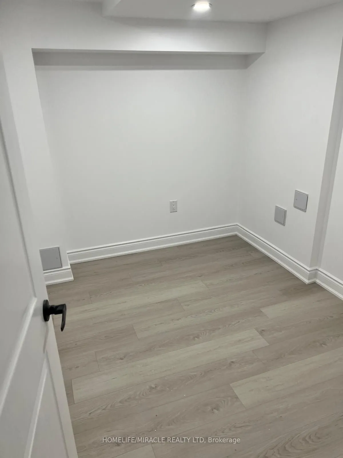 23 Aldenham Street