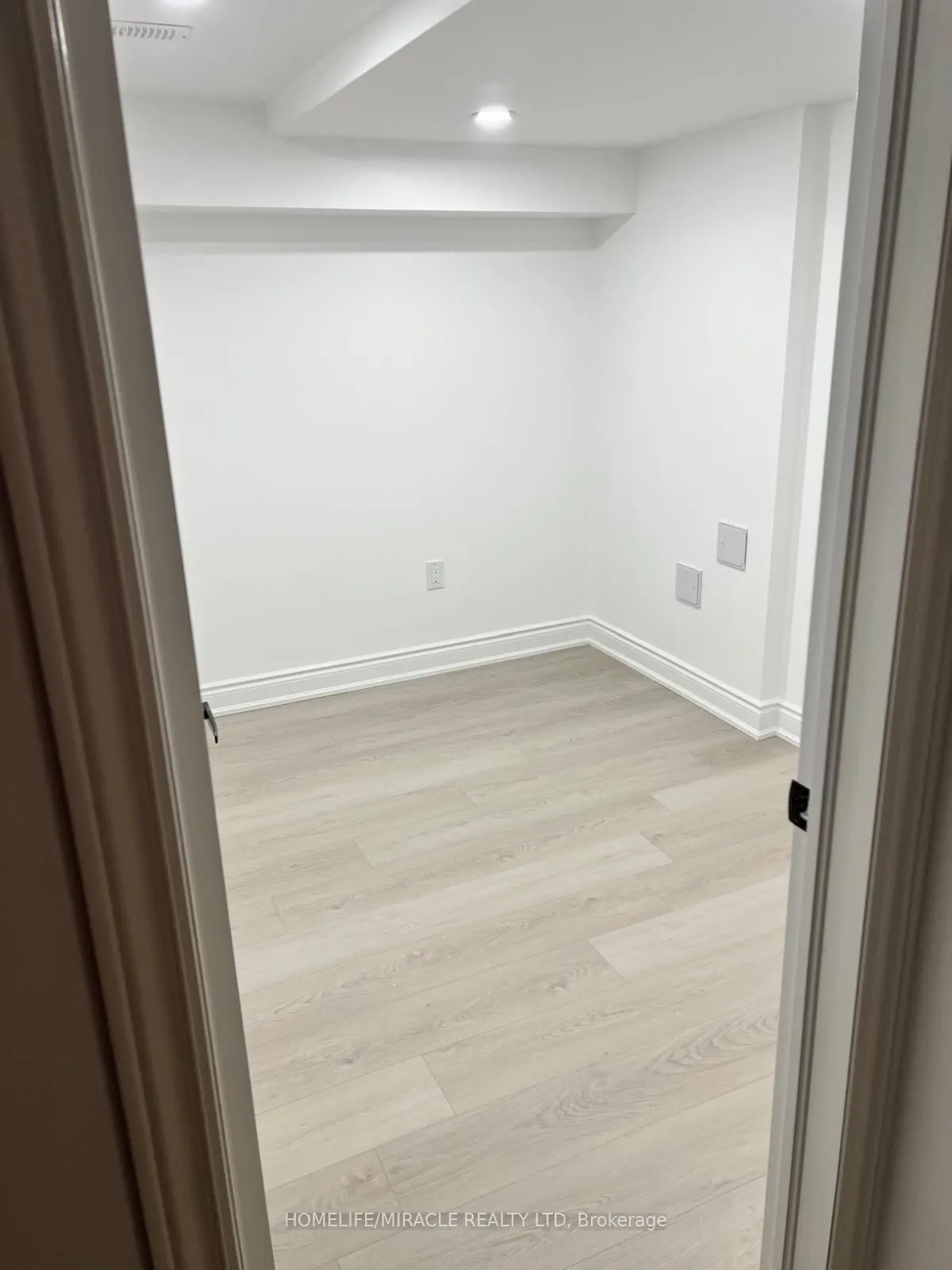 23 Aldenham Street