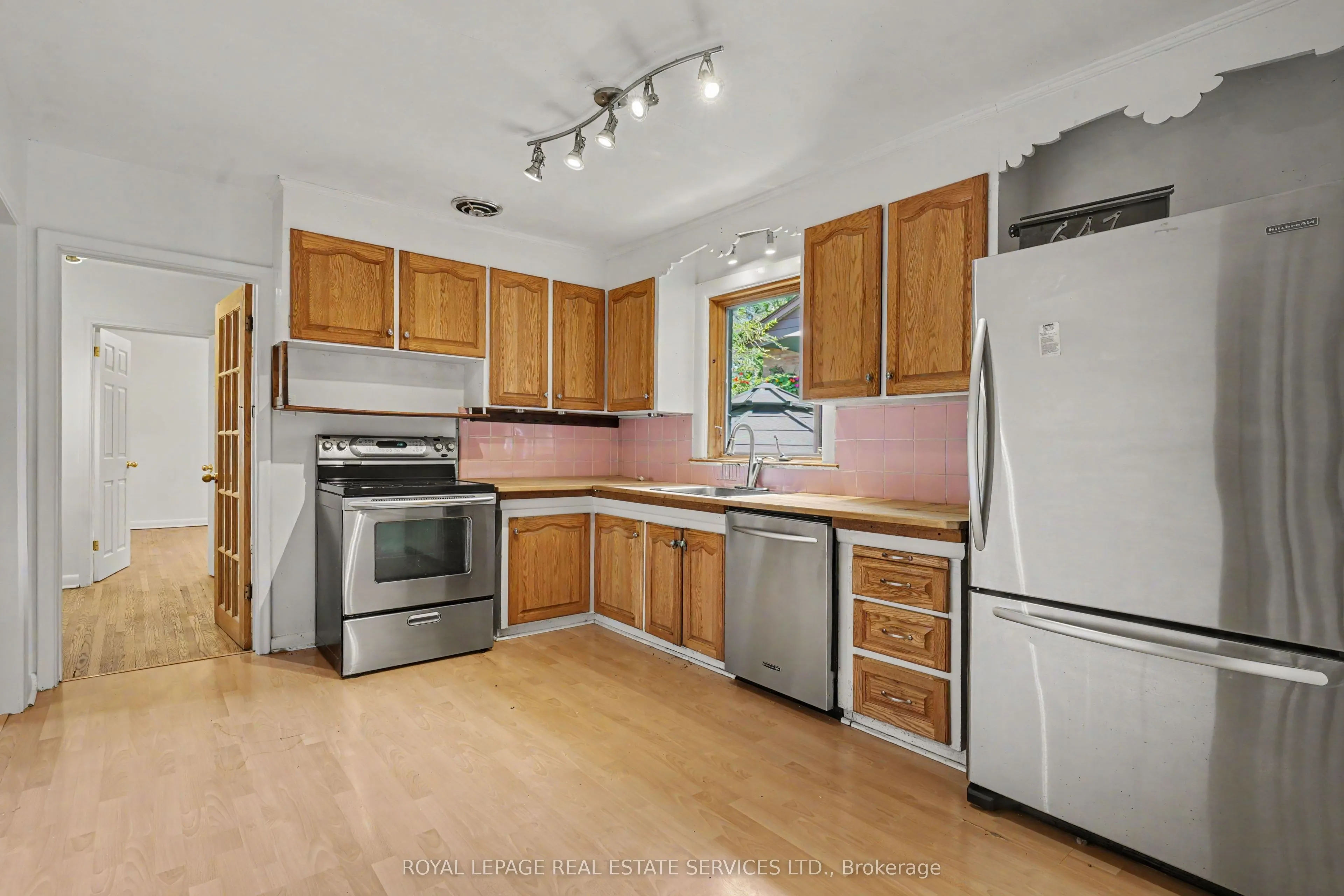 647 Burnhamthorpe Road