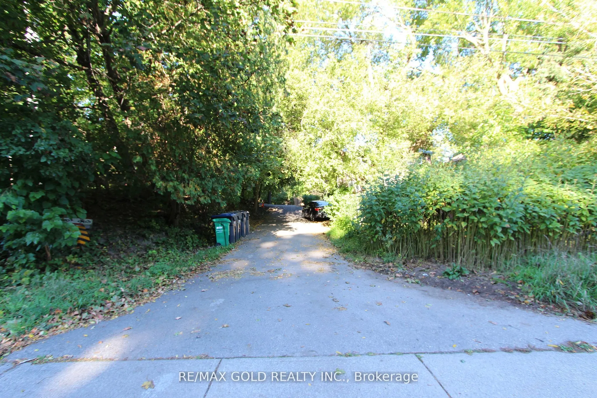 961 Lakeshore Road W