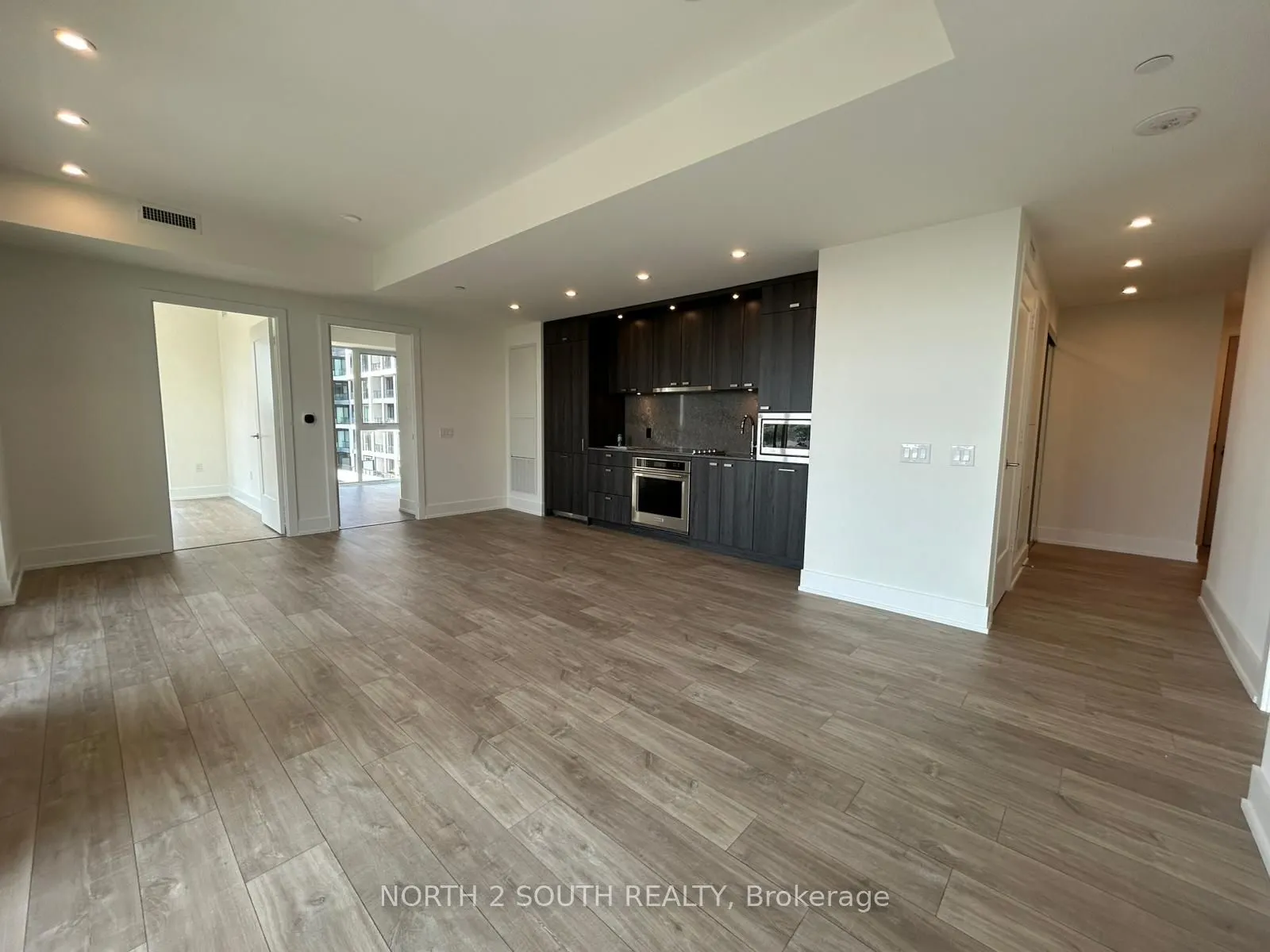 858 Dupont Street #529