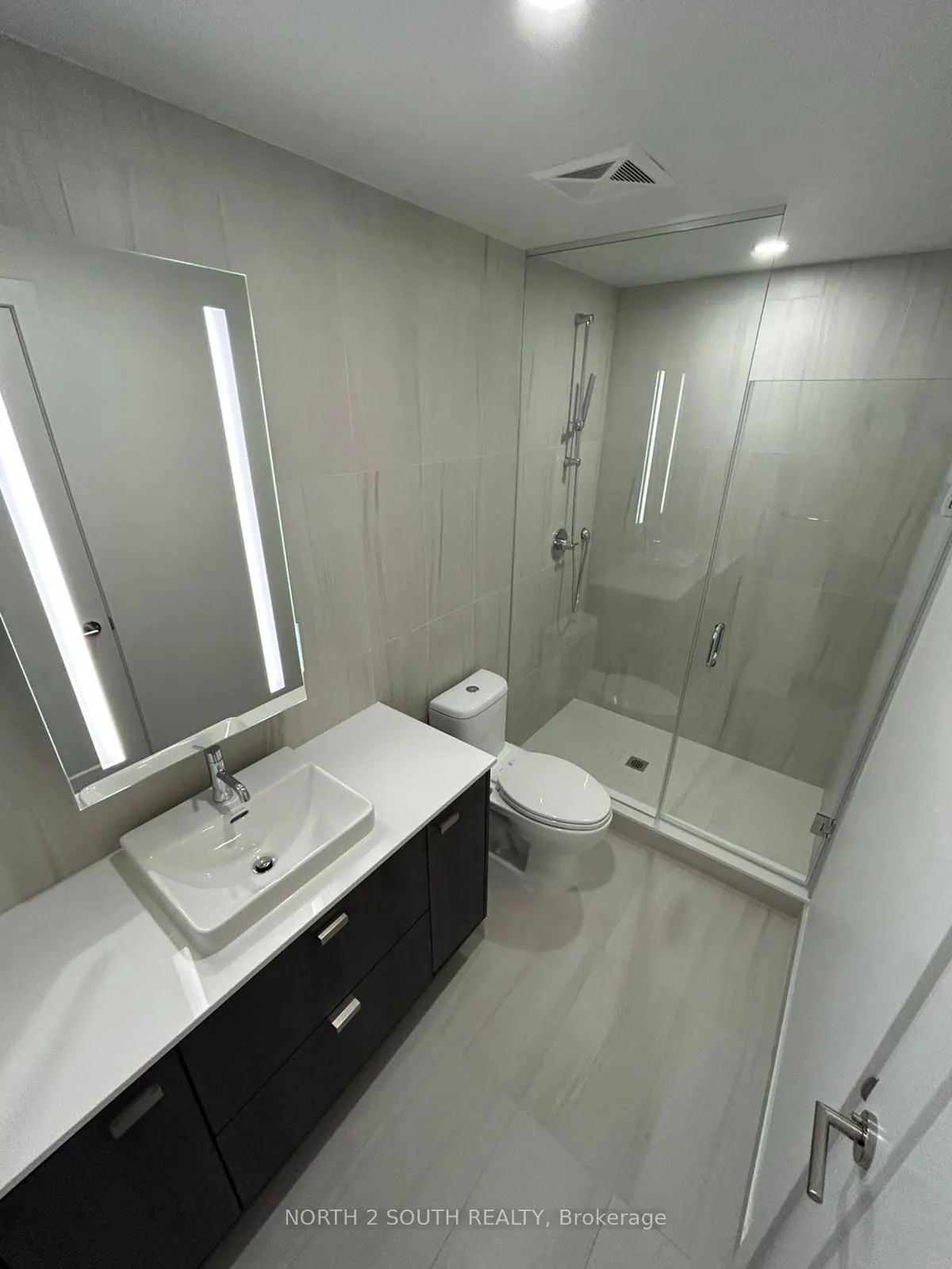 858 Dupont Street #529