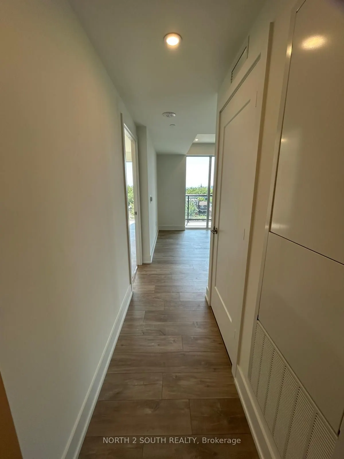 858 Dupont Street #529