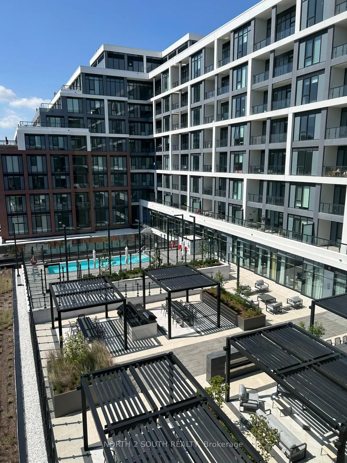 858 Dupont Street #529