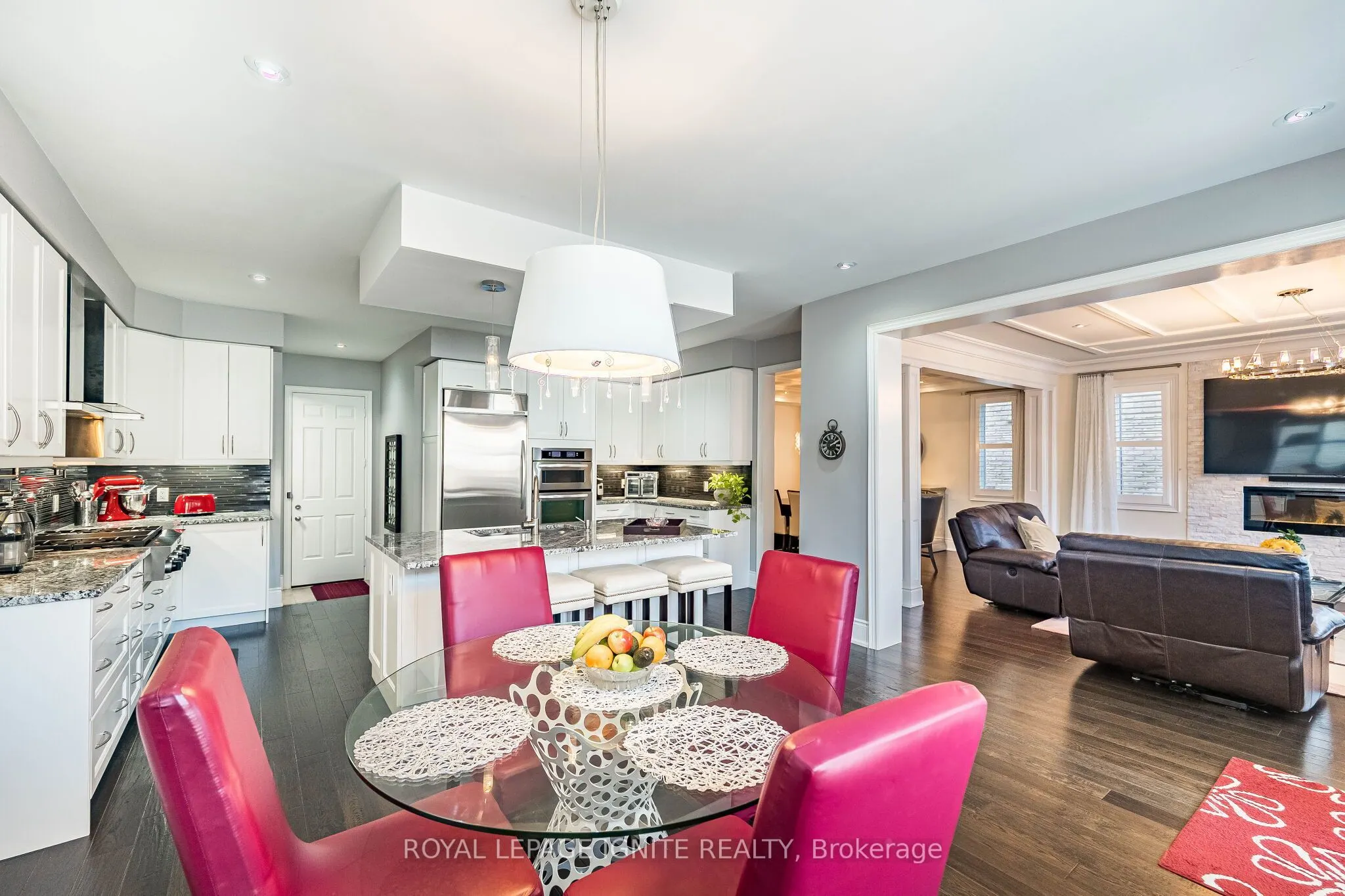 5 Stellar Avenue