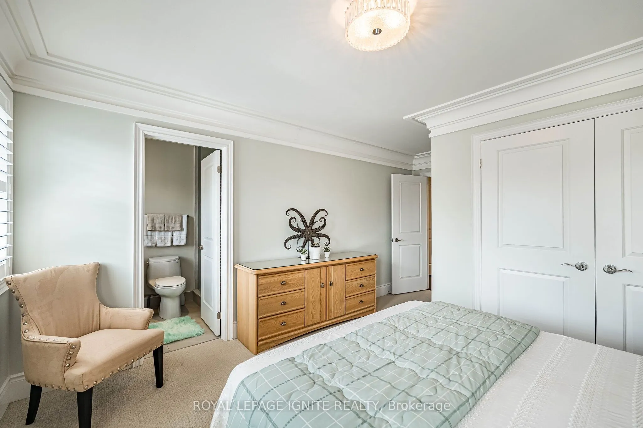 5 Stellar Avenue