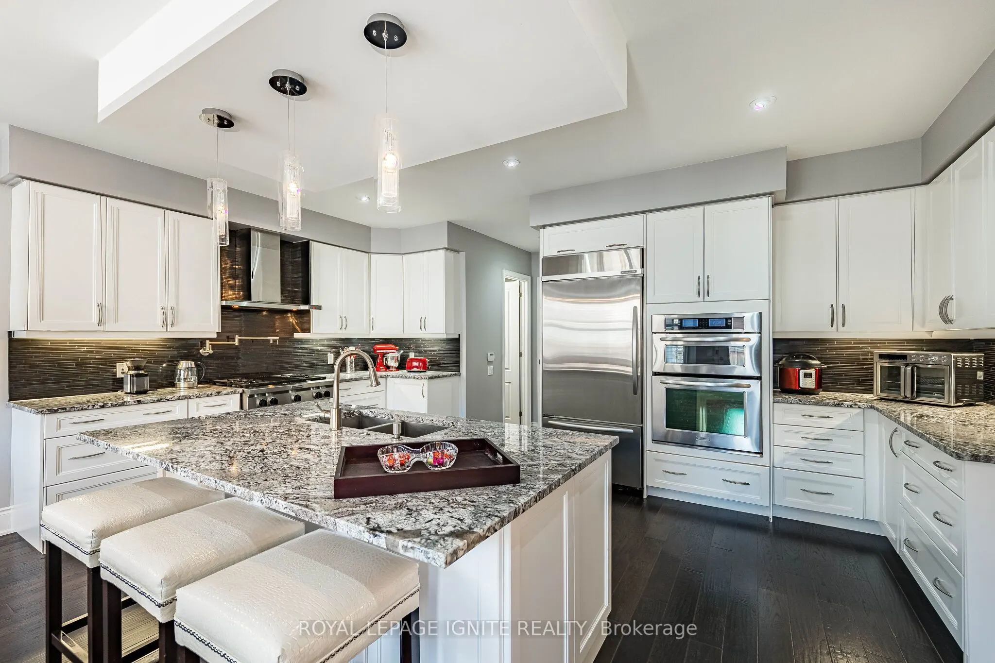 5 Stellar Avenue
