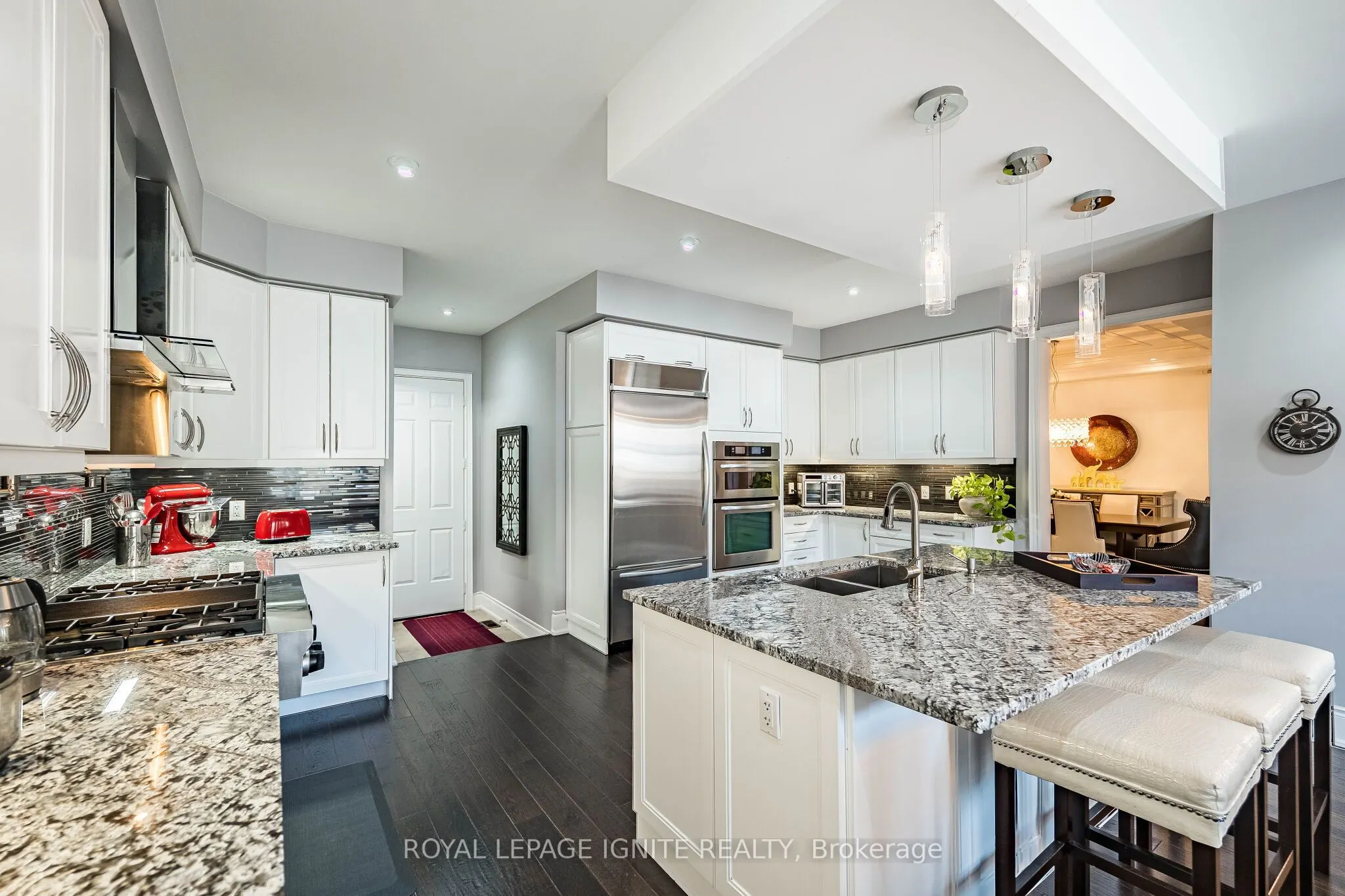 5 Stellar Avenue