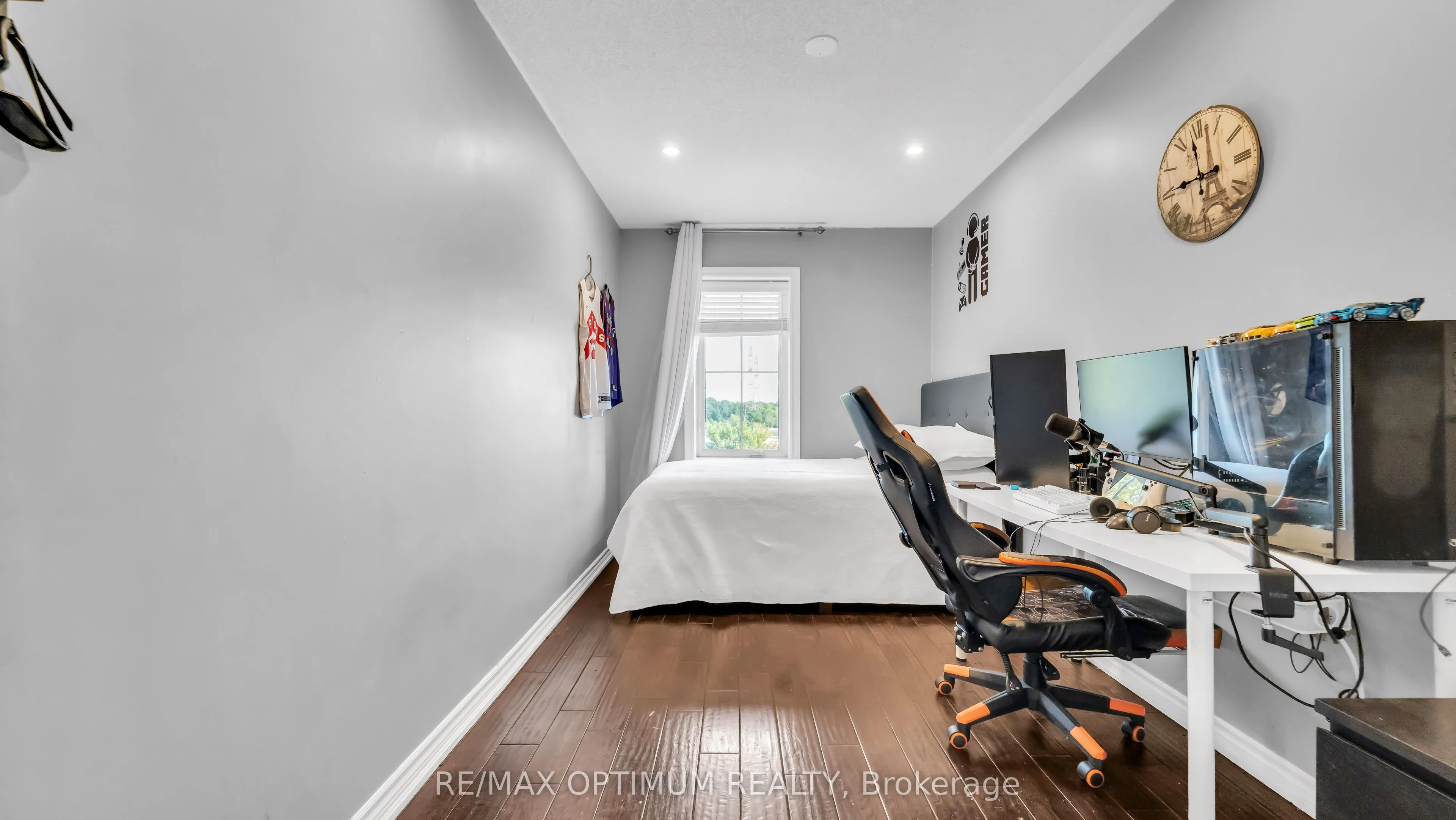 151 Cedar Lake Crescent #33