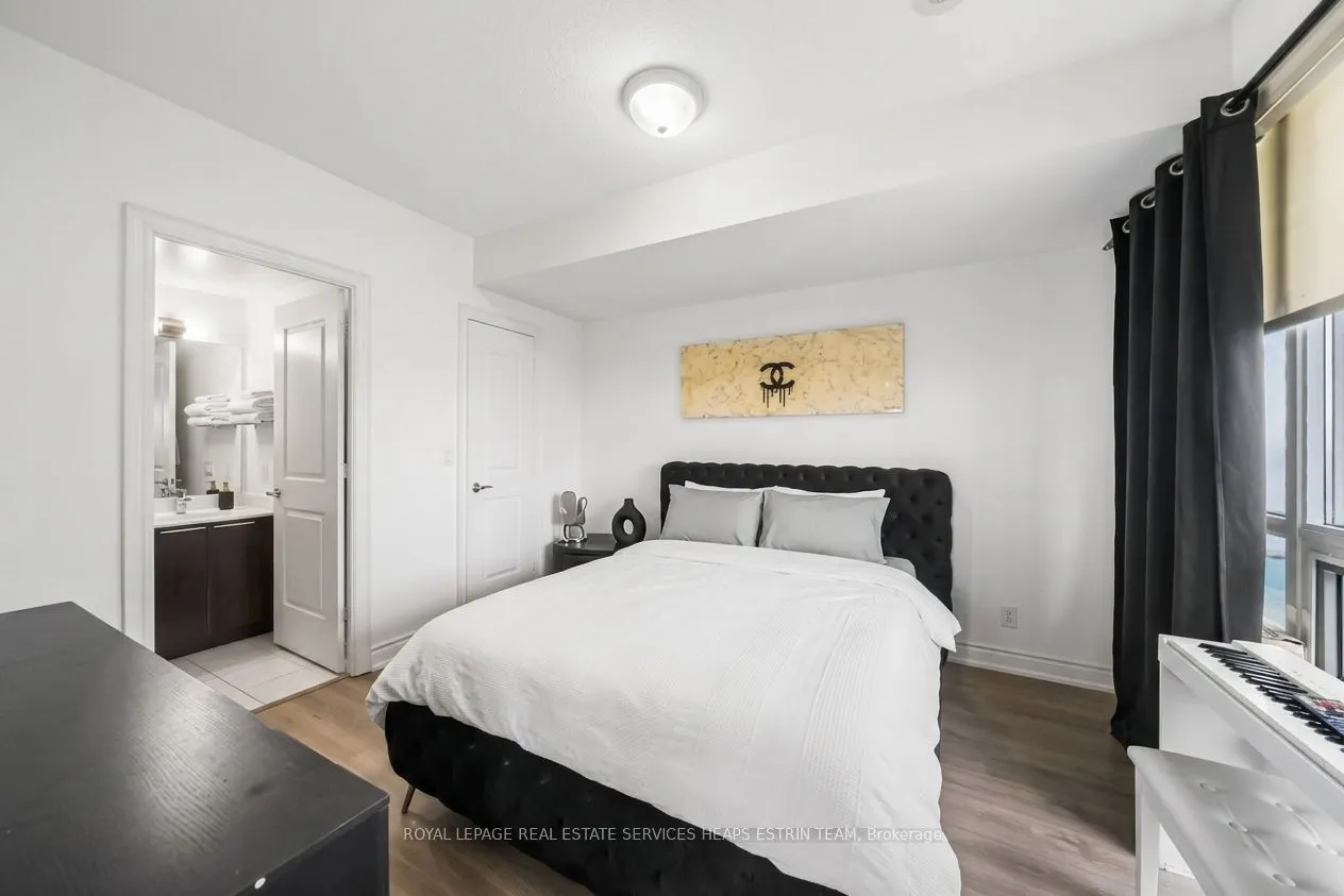 16 Brookers Lane #3301