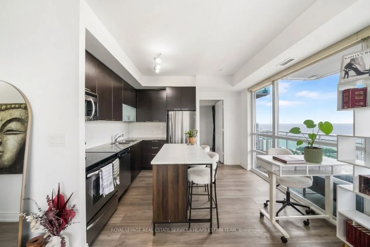 16 Brookers Lane #3301