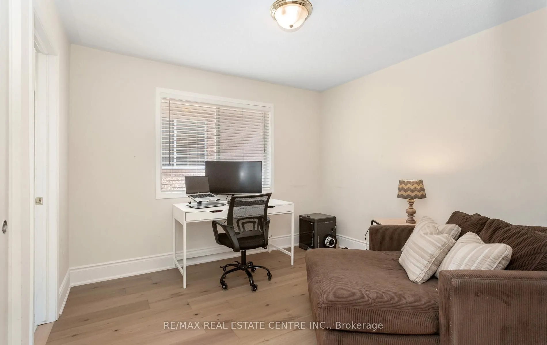 54 Apple Blossom Crescent