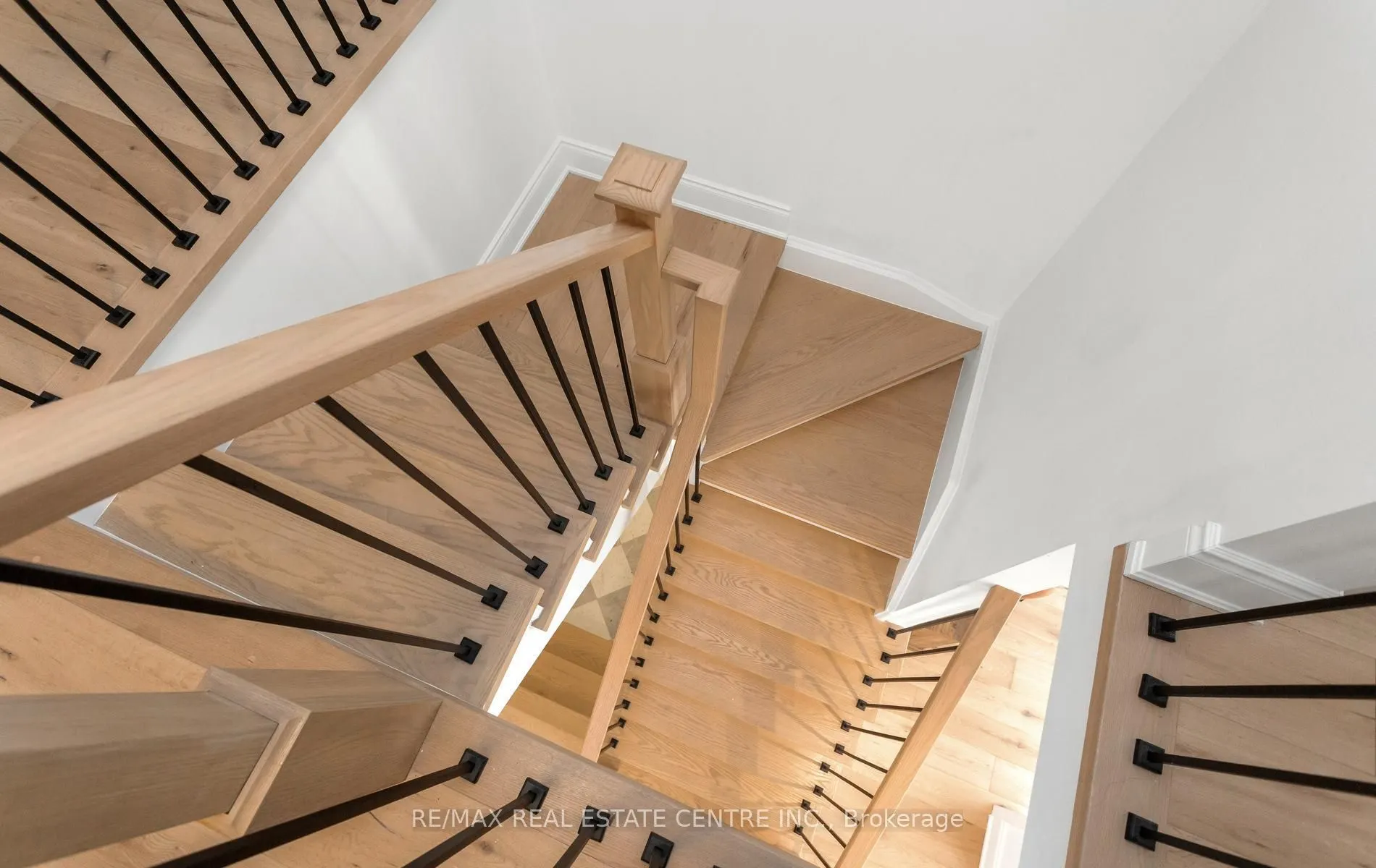 54 Apple Blossom Crescent