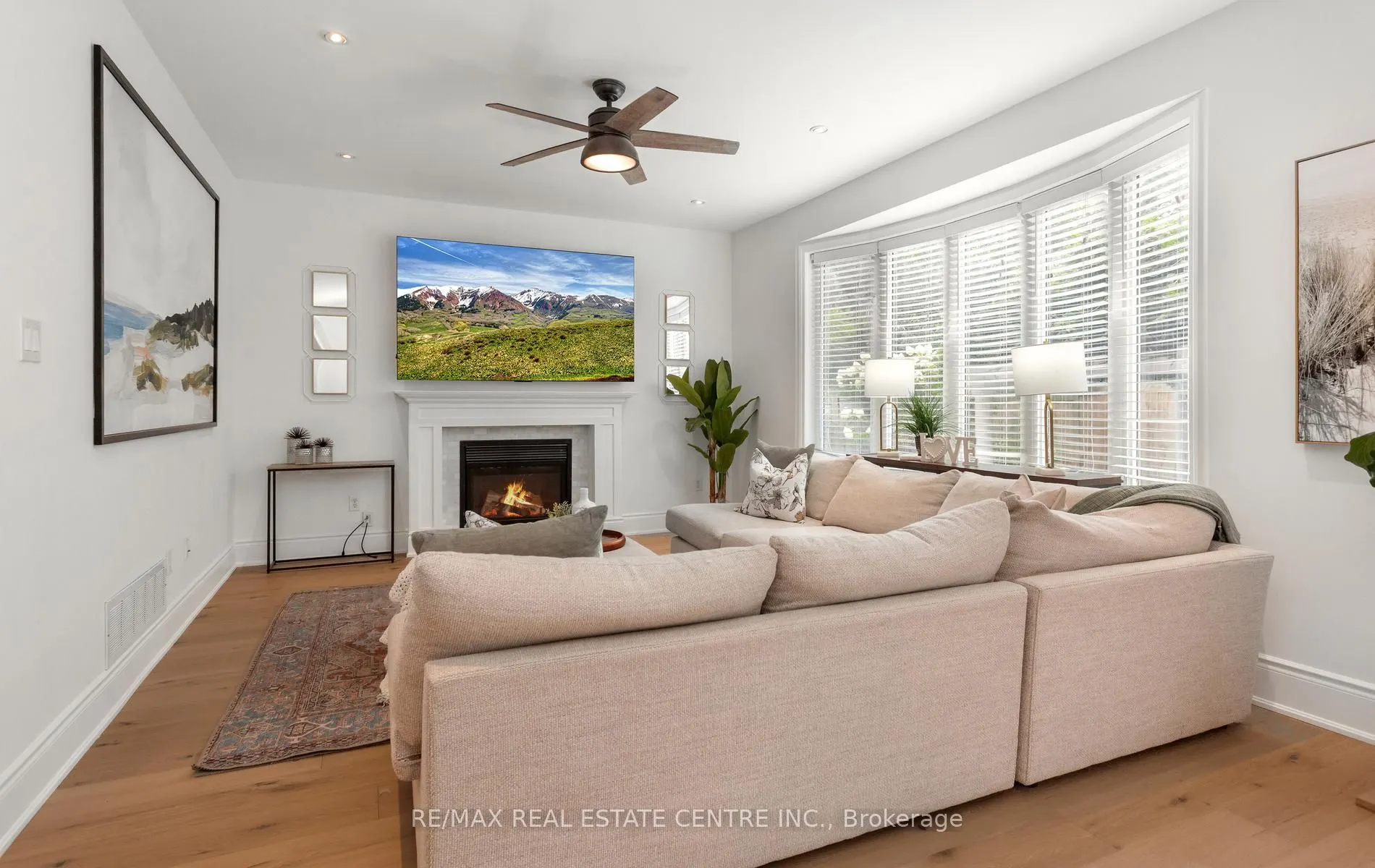 54 Apple Blossom Crescent