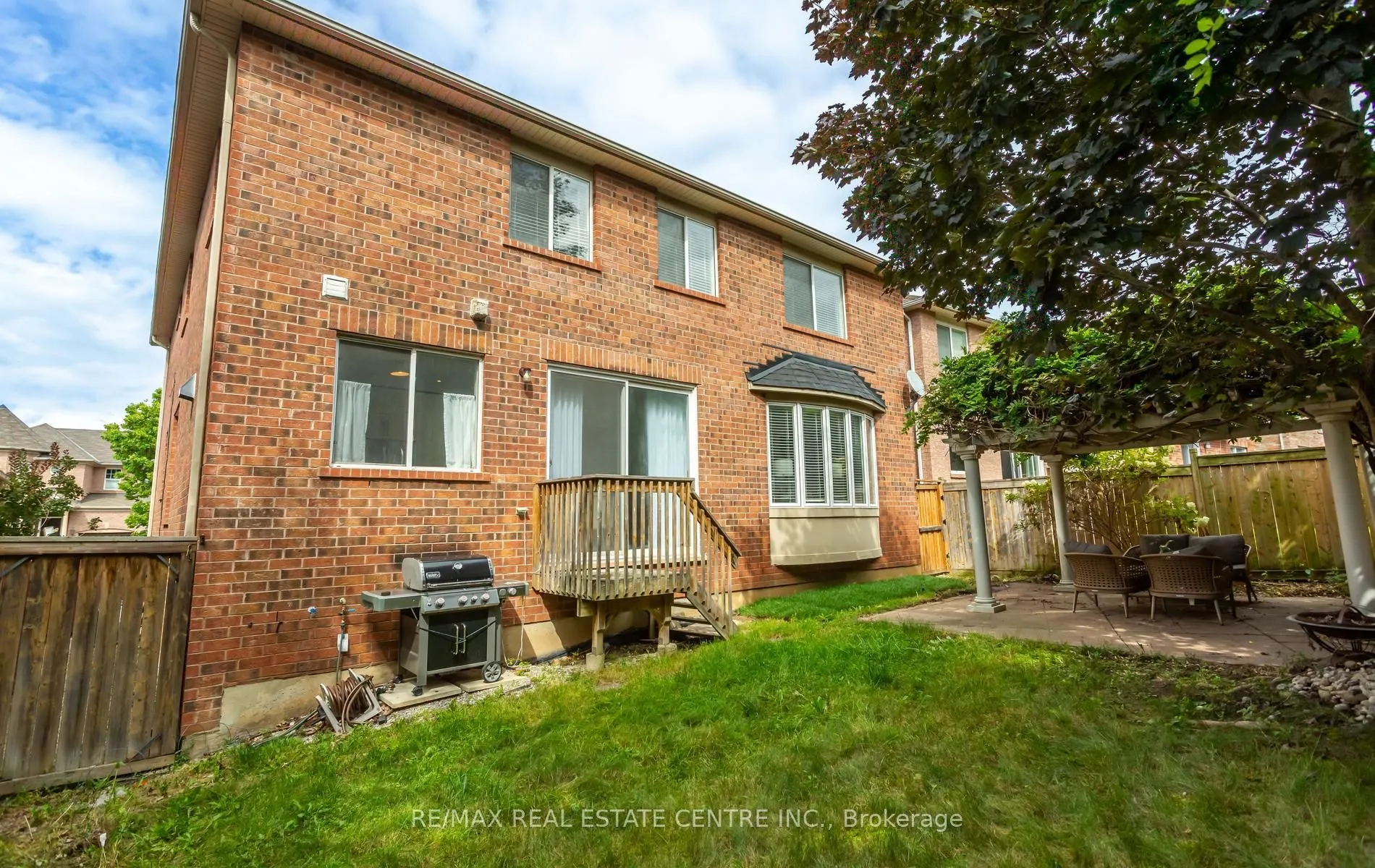 54 Apple Blossom Crescent