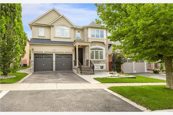 54 Apple Blossom Crescent