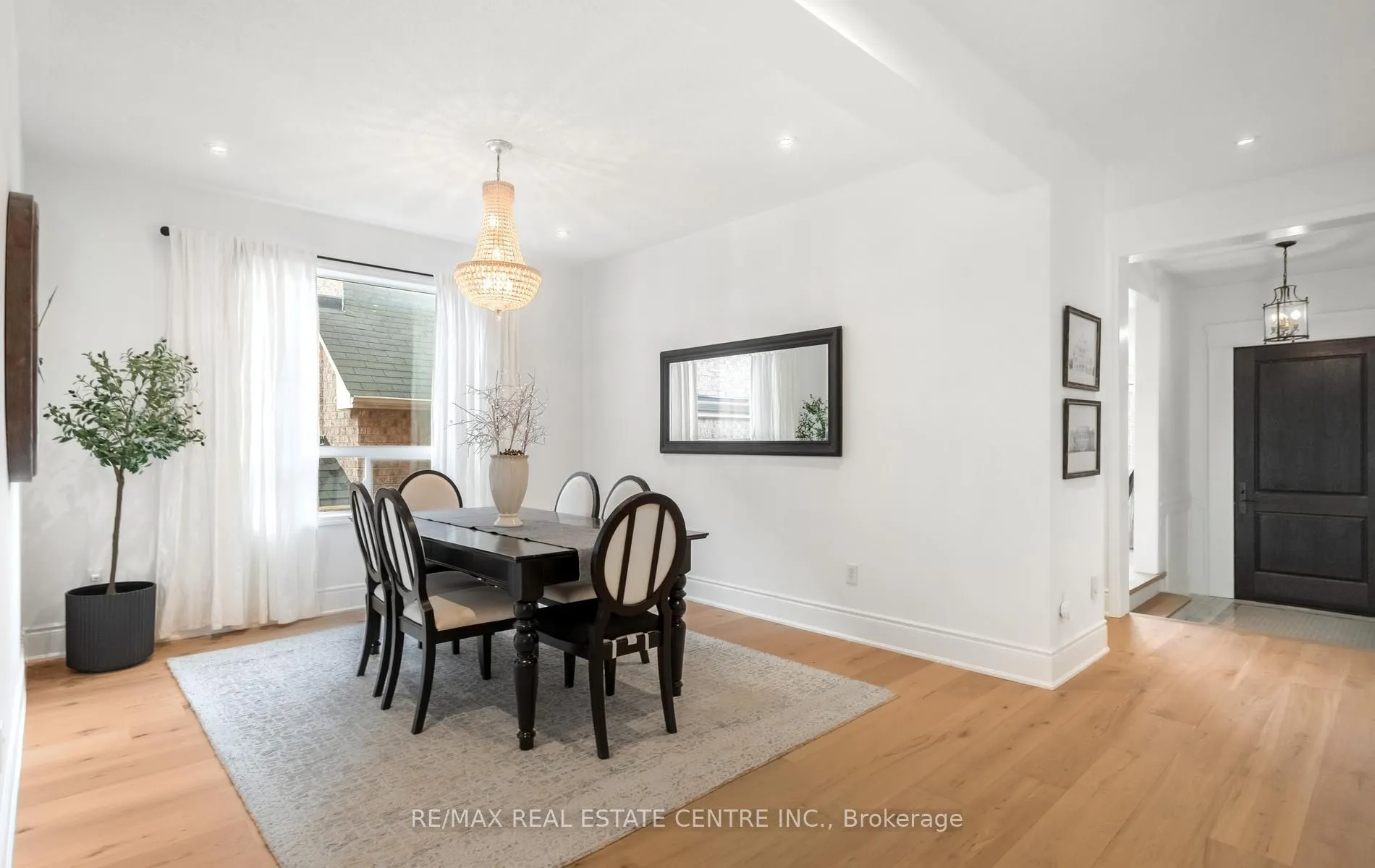 54 Apple Blossom Crescent