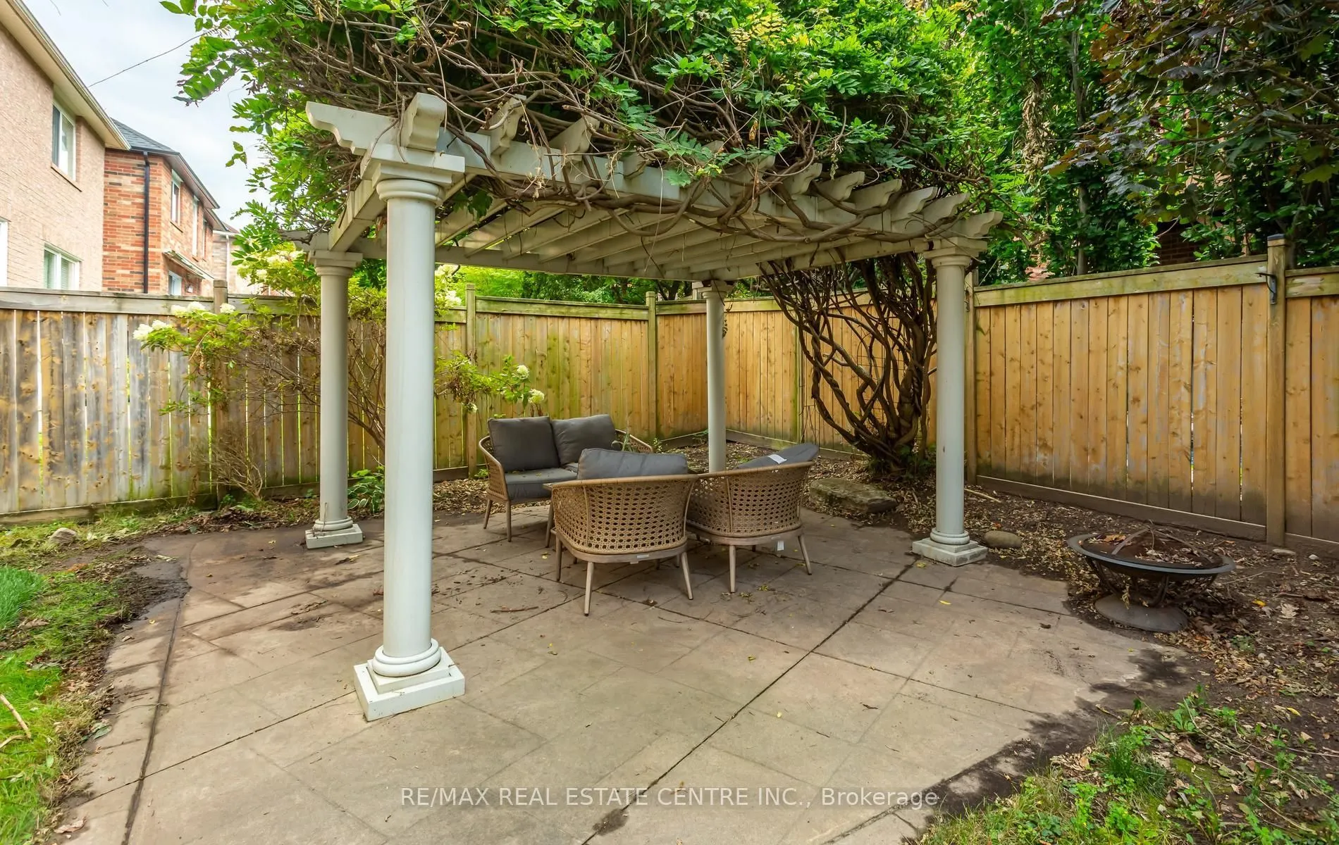 54 Apple Blossom Crescent
