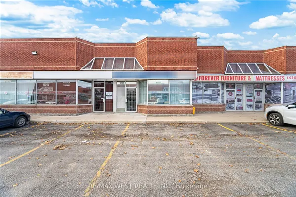 2565 Steeles Avenue E