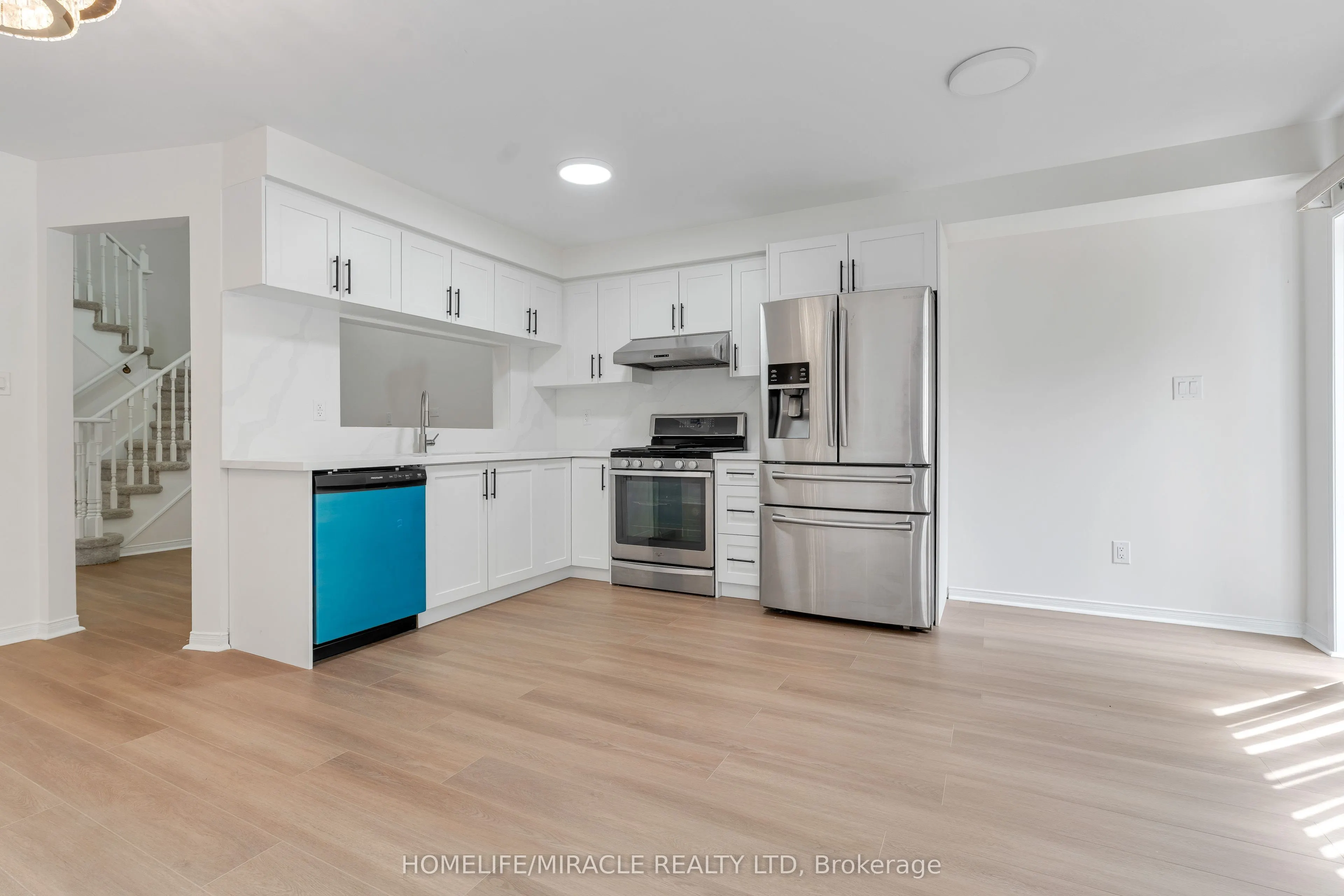 4191 Goldenrod Crescent