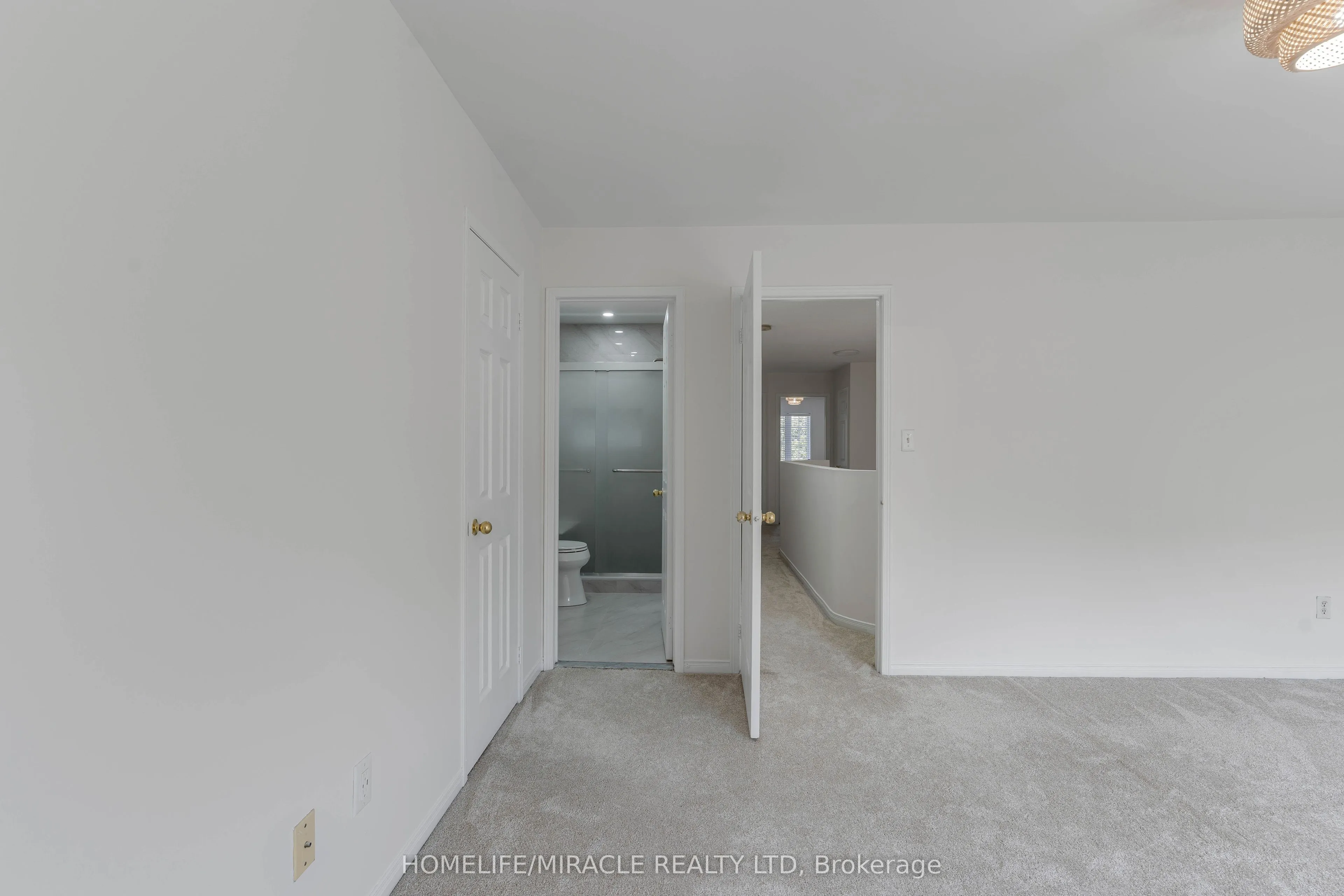 4191 Goldenrod Crescent