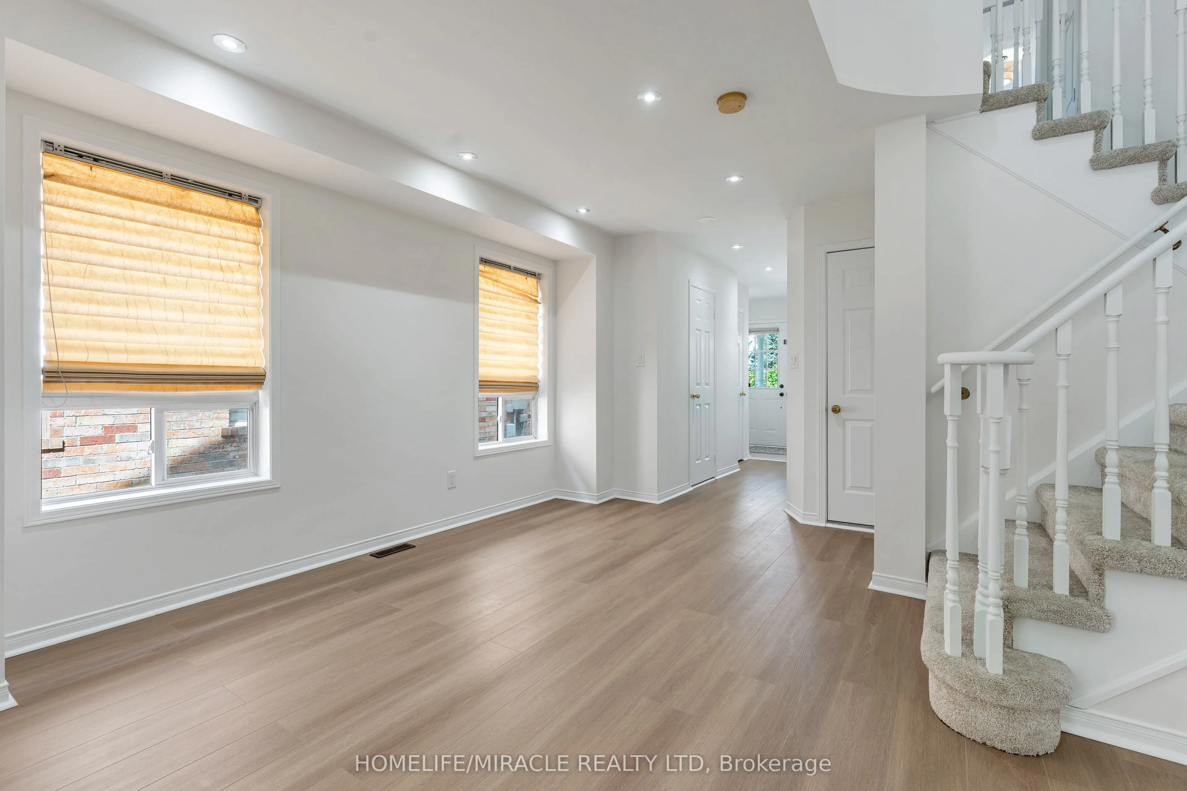 4191 Goldenrod Crescent