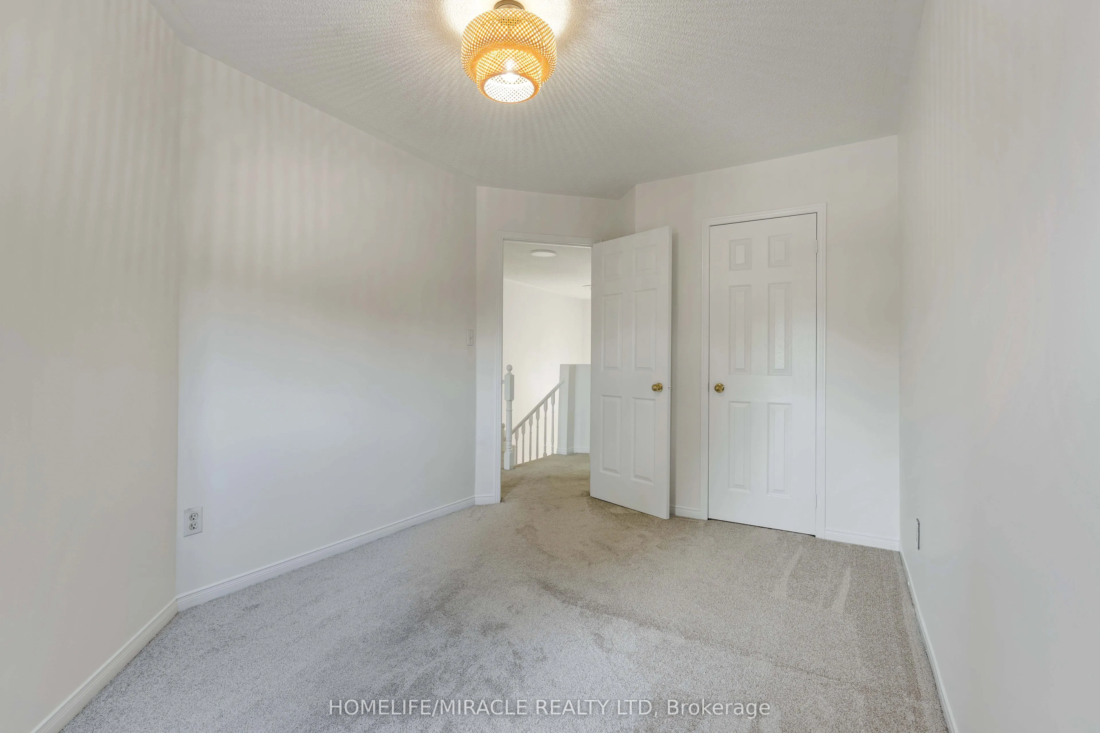4191 Goldenrod Crescent