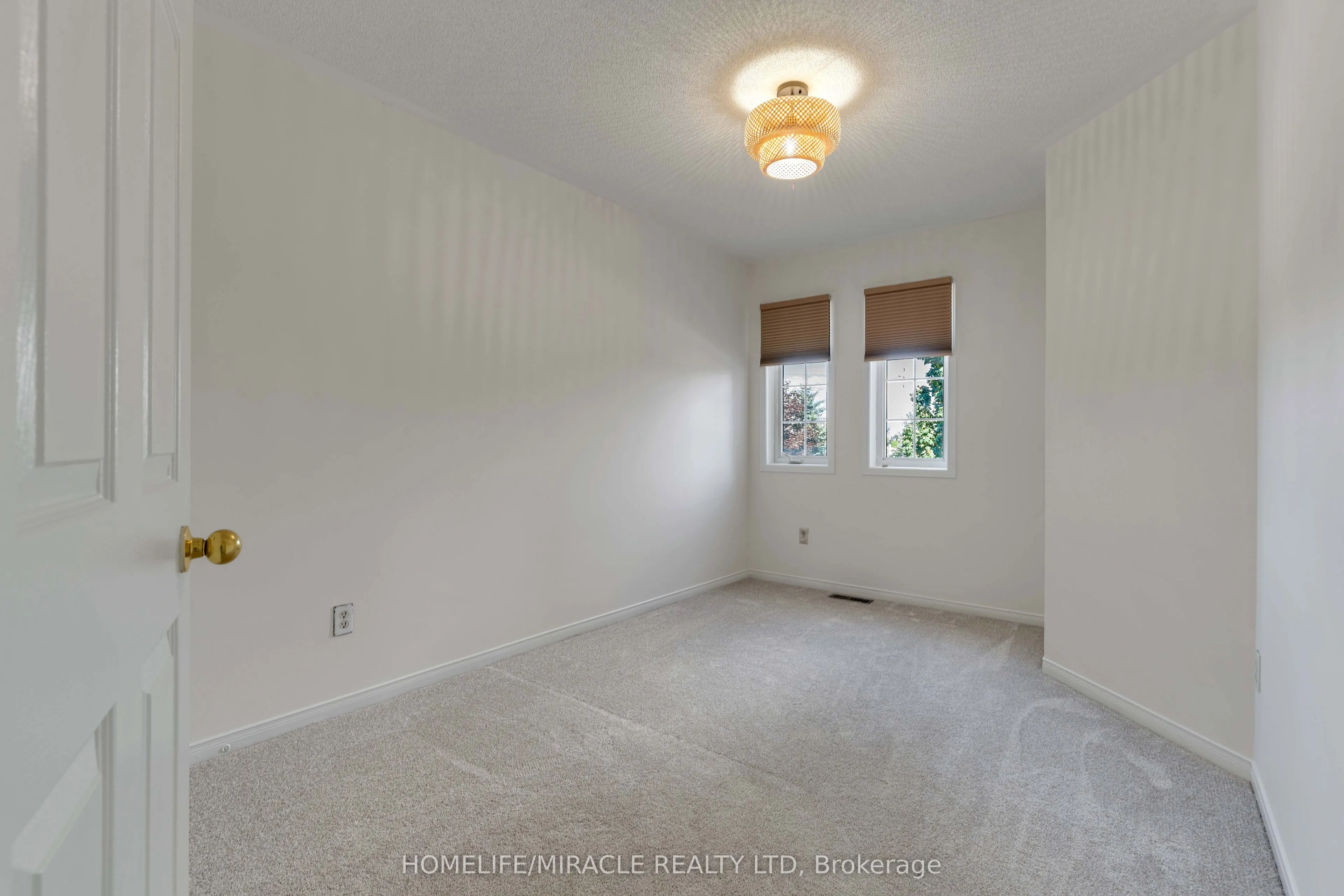 4191 Goldenrod Crescent